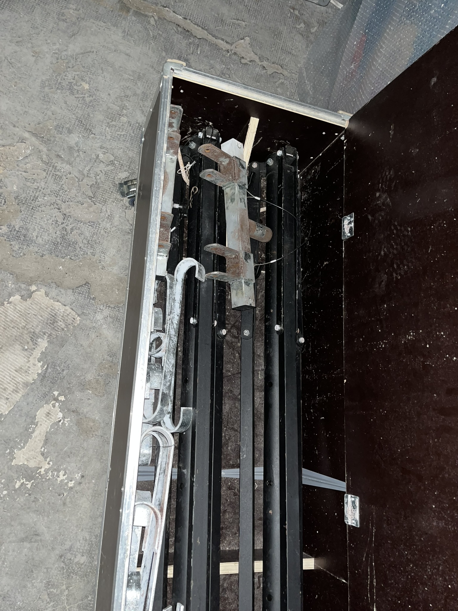 Vends lot de deux pieds ASD ALT 400