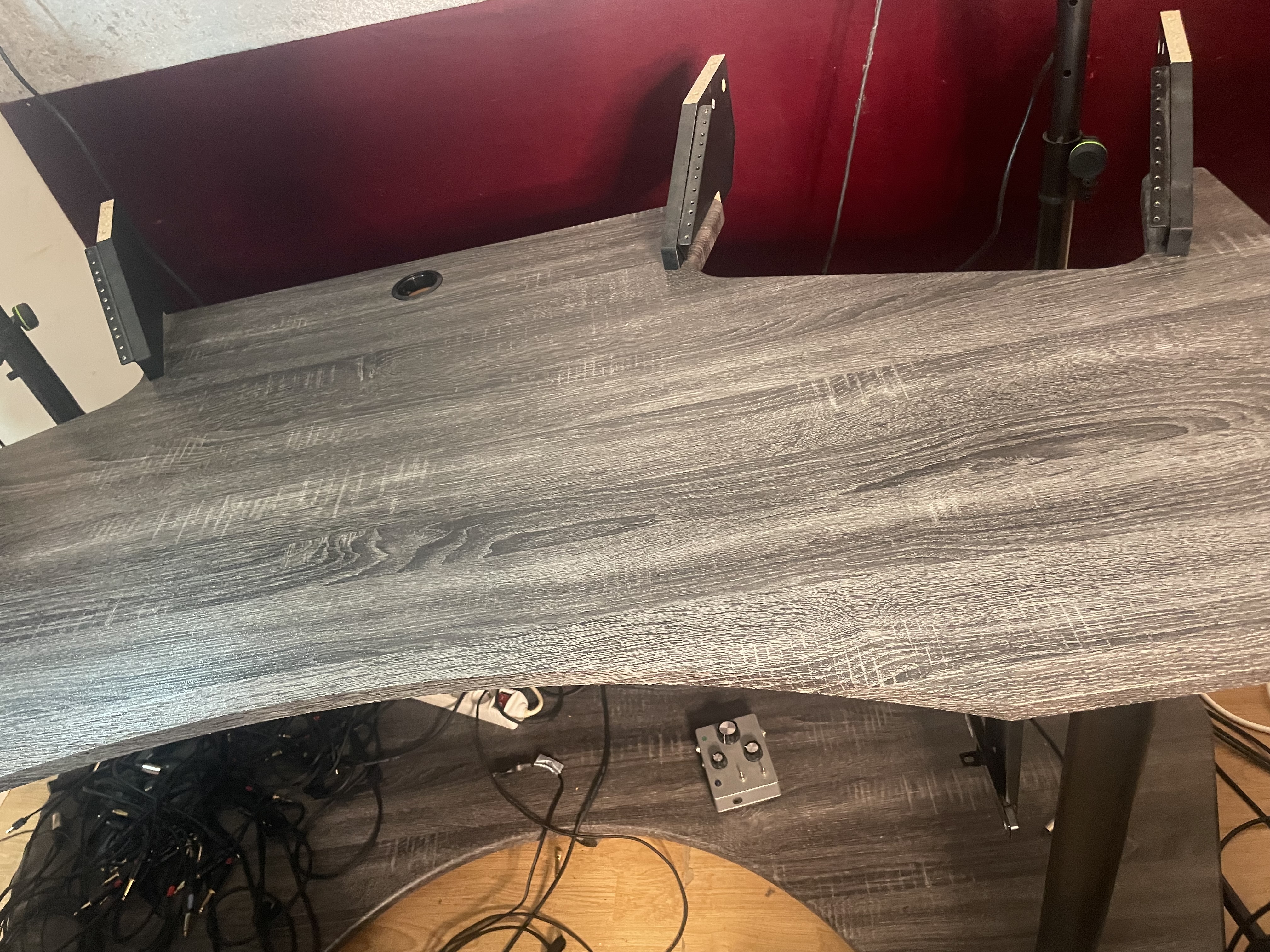 Millenium SD-180 StudioDesk (88201)