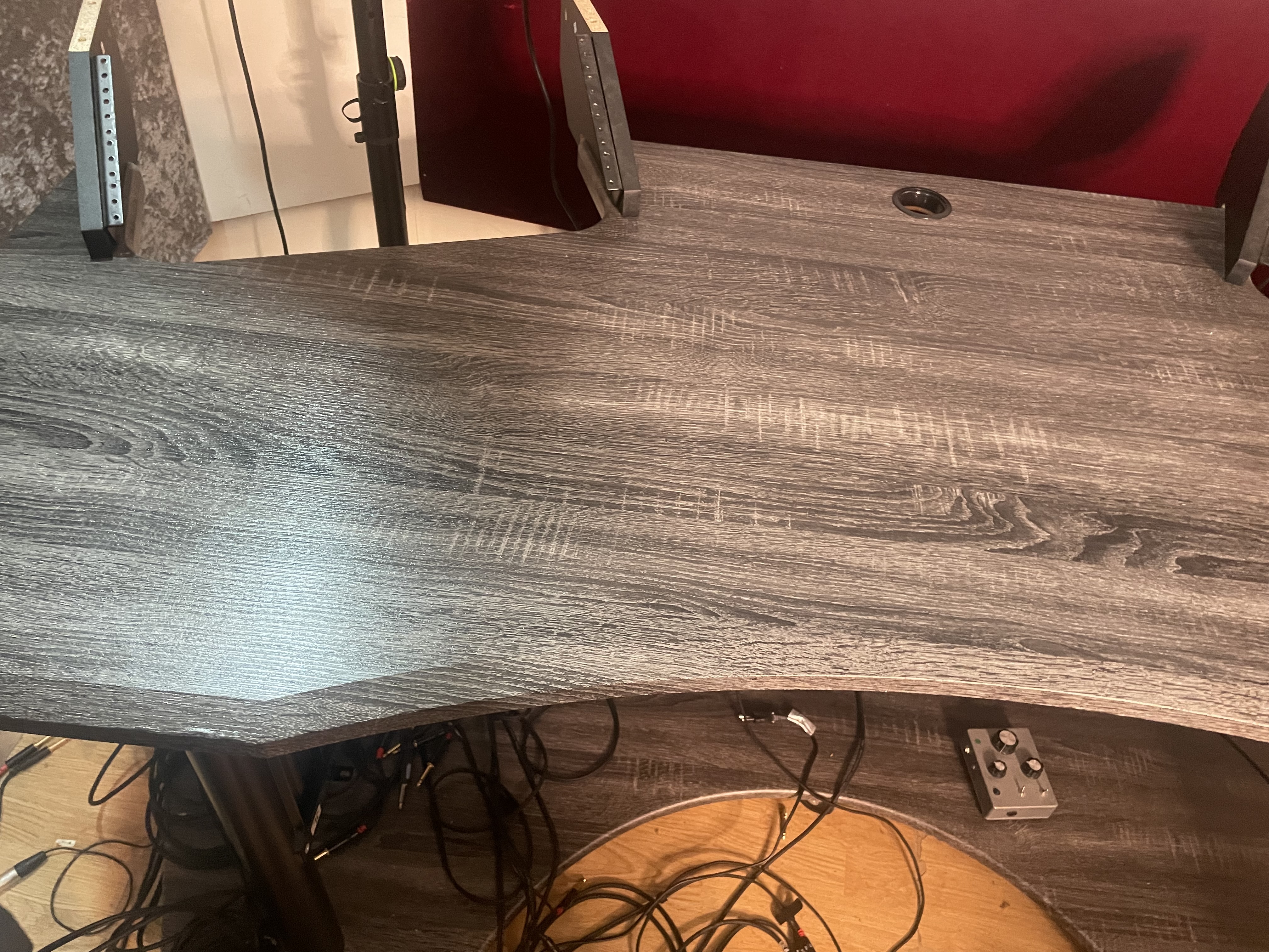 Millenium SD-180 StudioDesk (94239)