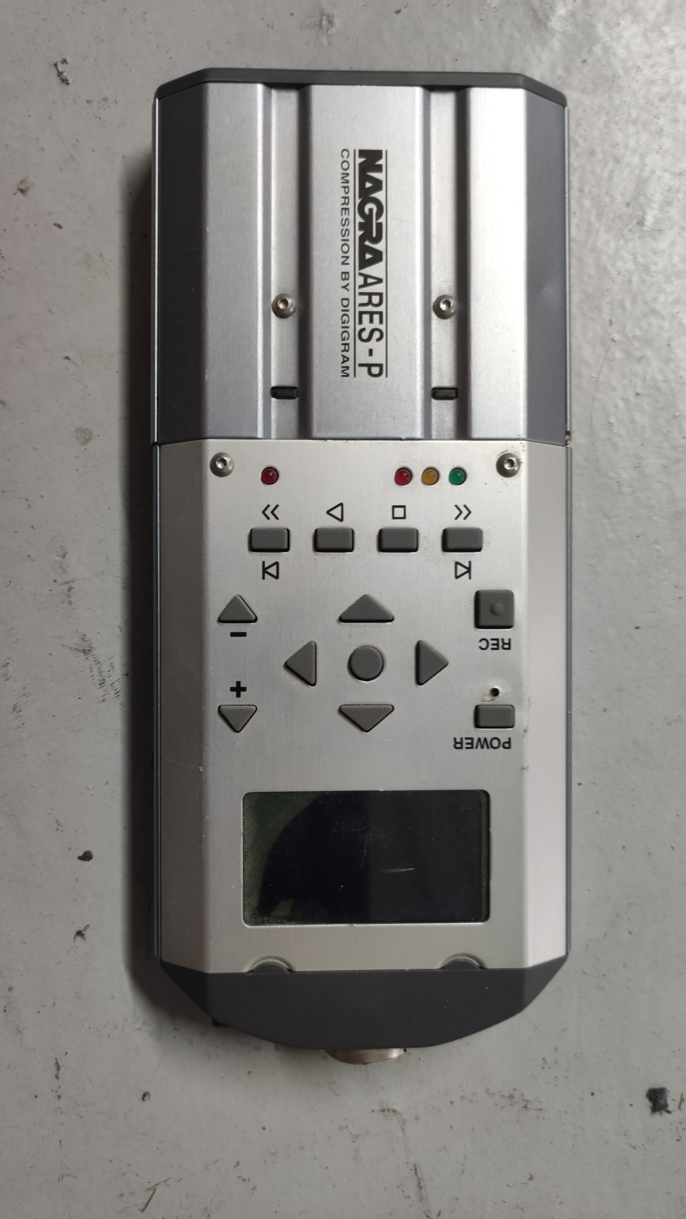 Enregistreur NAGRA ARES-P- pour pièces