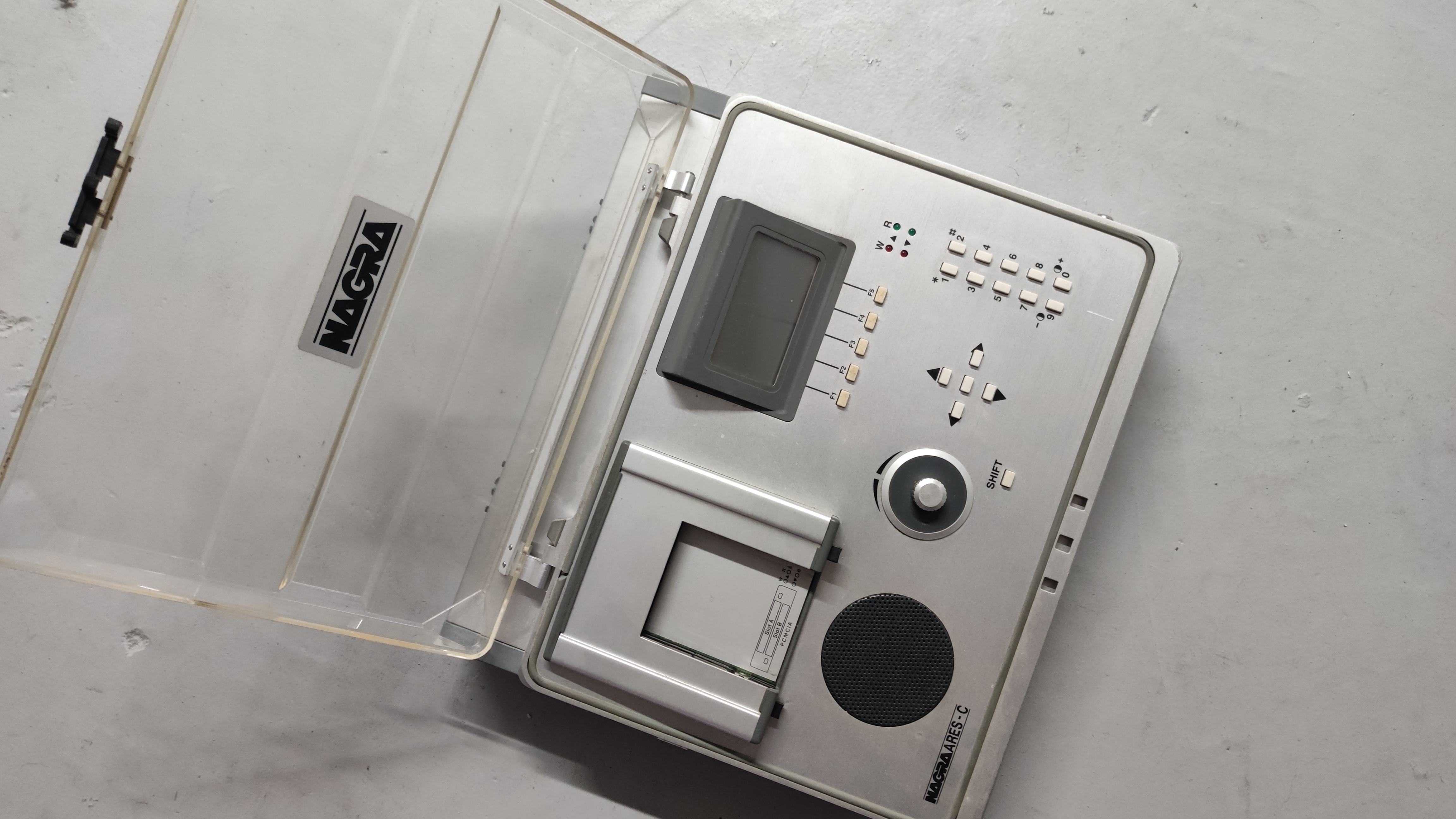 Nagra ARES C (9504)