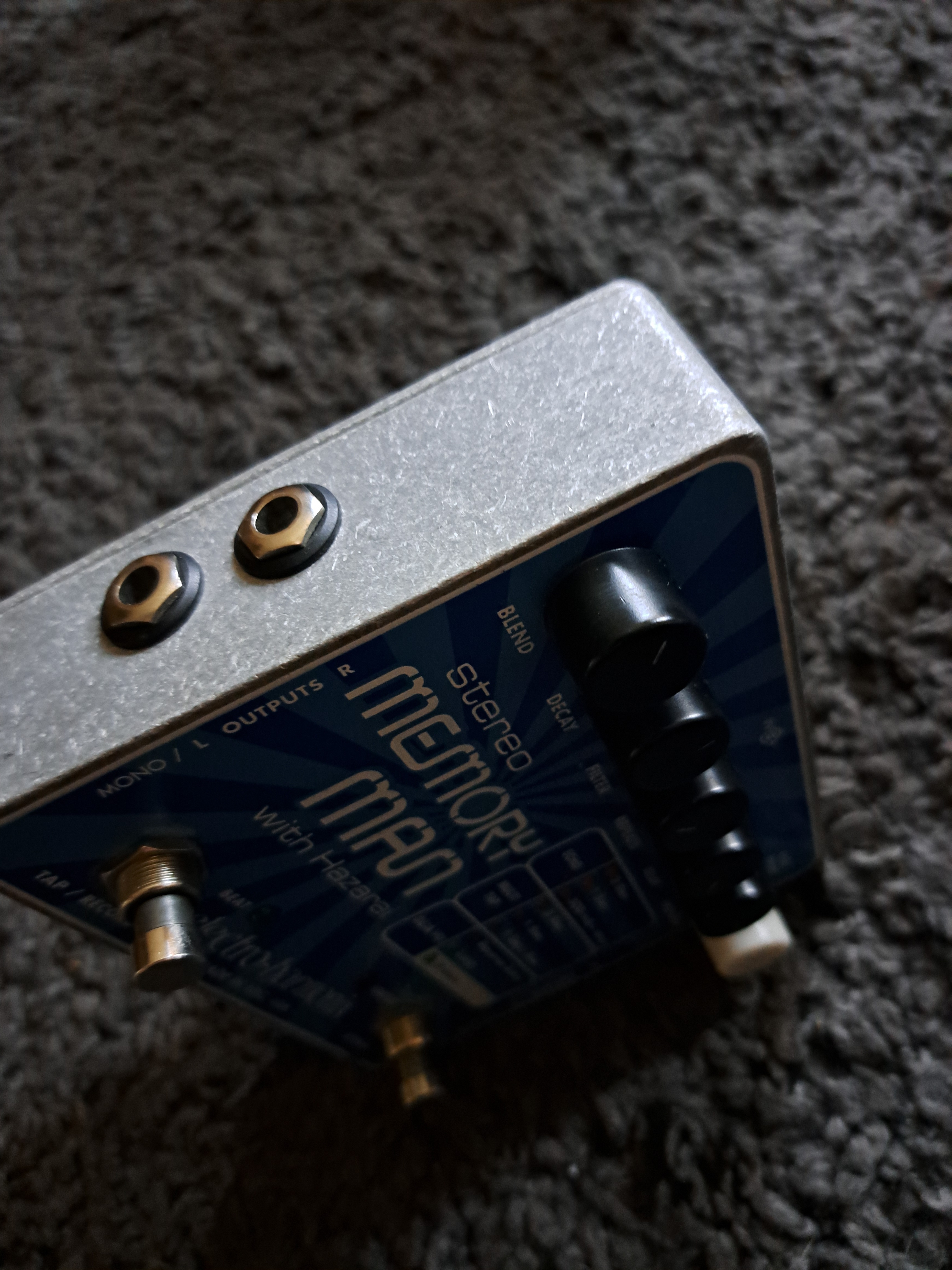 Electro-Harmonix Stereo Memory Man with Hazarai (2880)