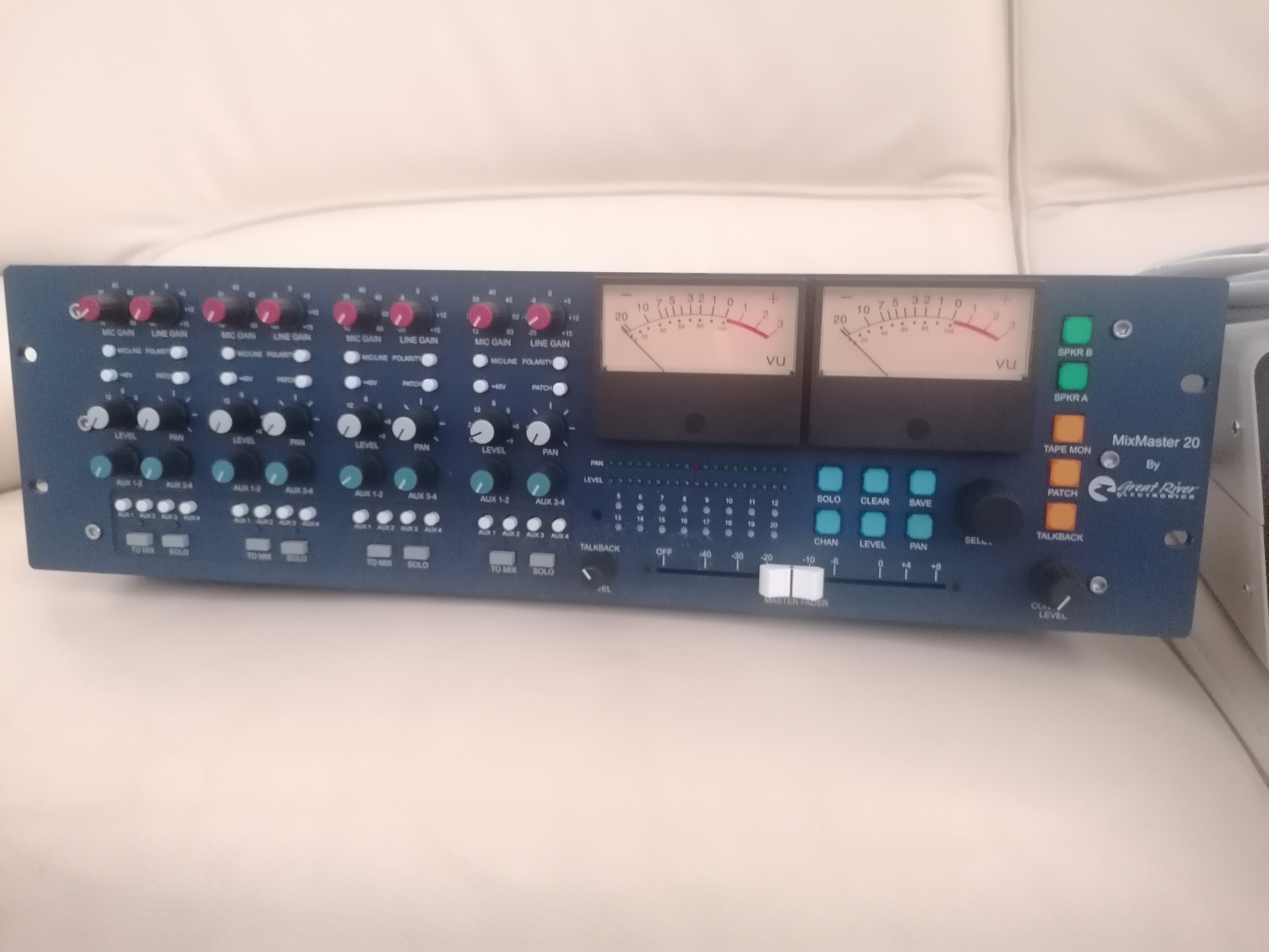 Vends sommateur Preamp Great River Mixmaster 20 Parfait état