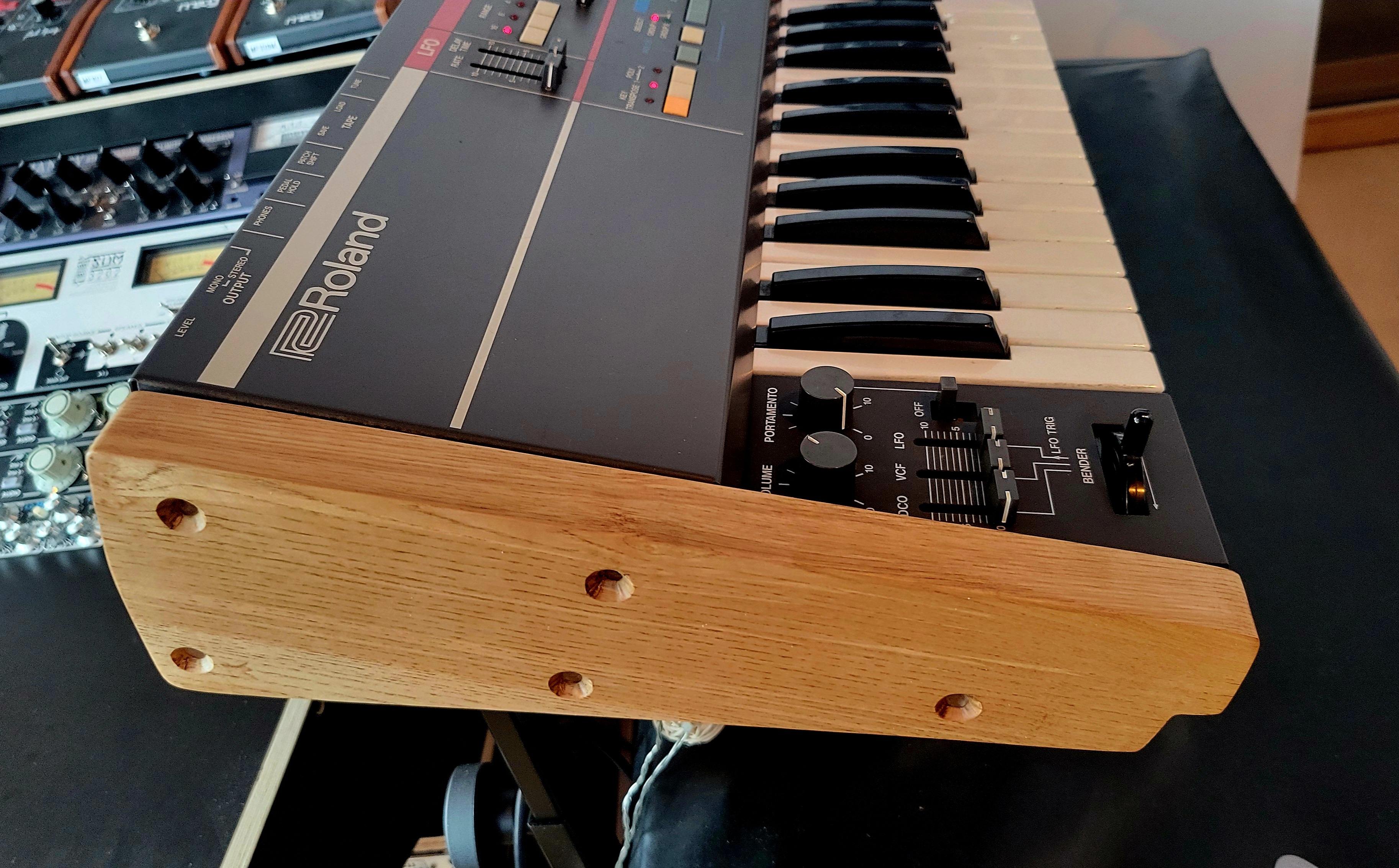 Roland JUNO-106 (4539)