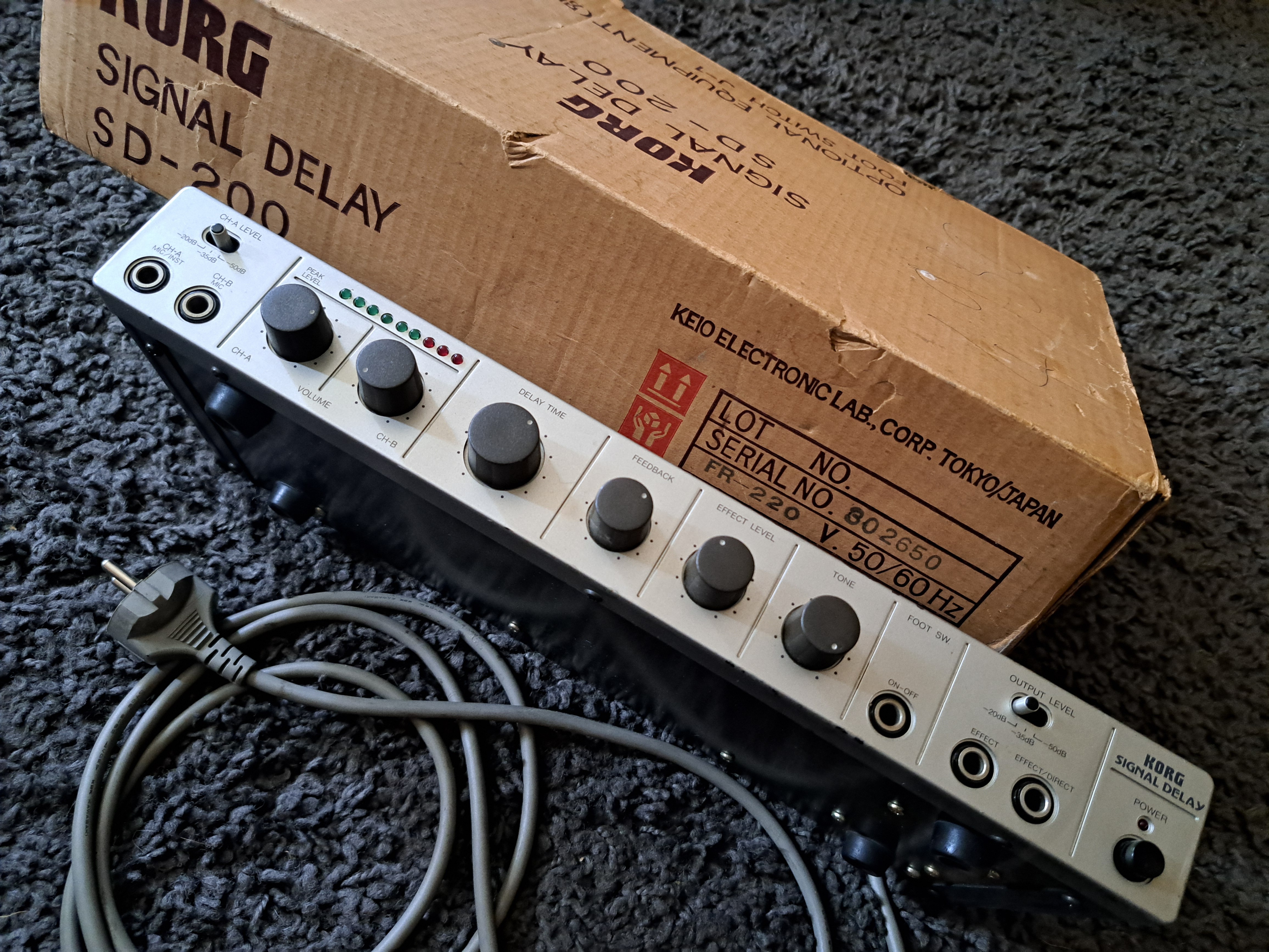 Vends Korg Signal Delay