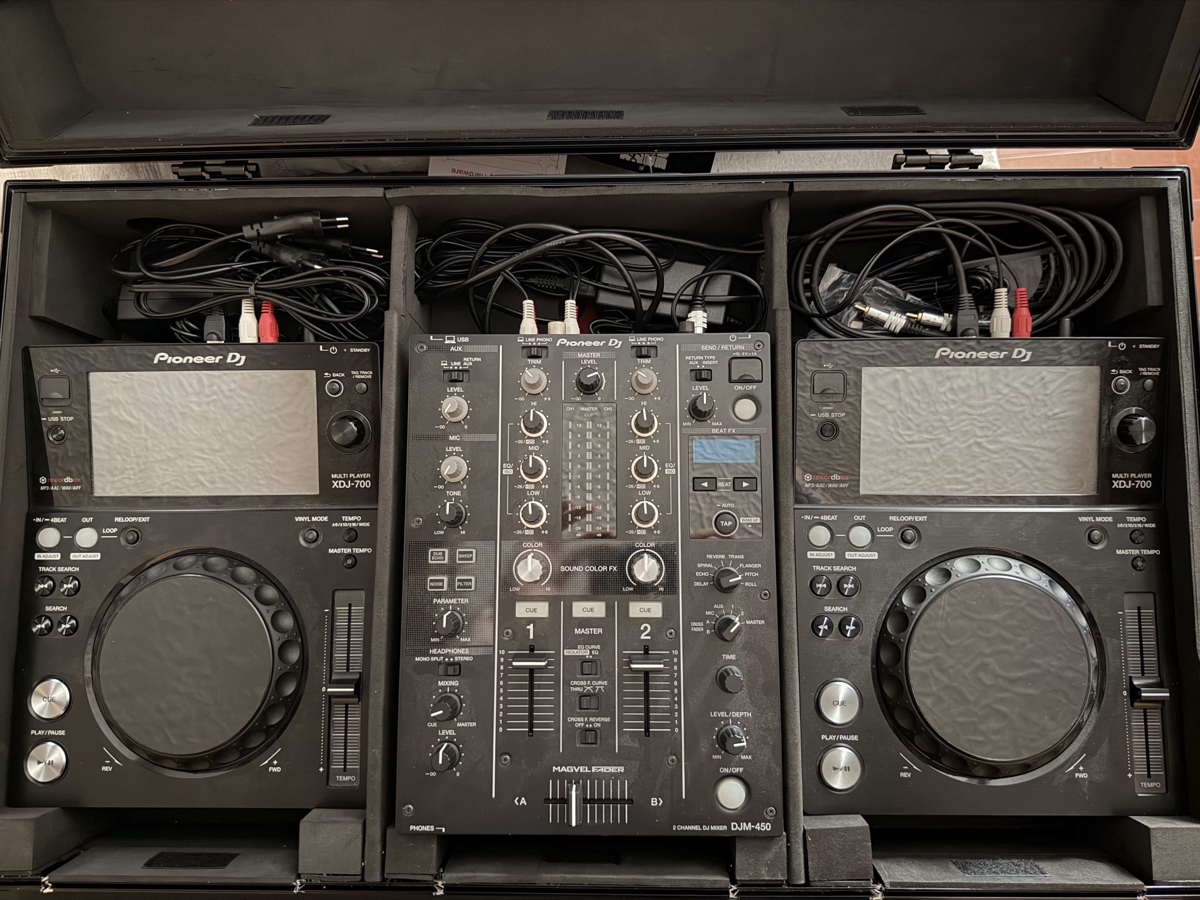 Pioneer XDJ 700 + DJM 450 + Fly & accesoires