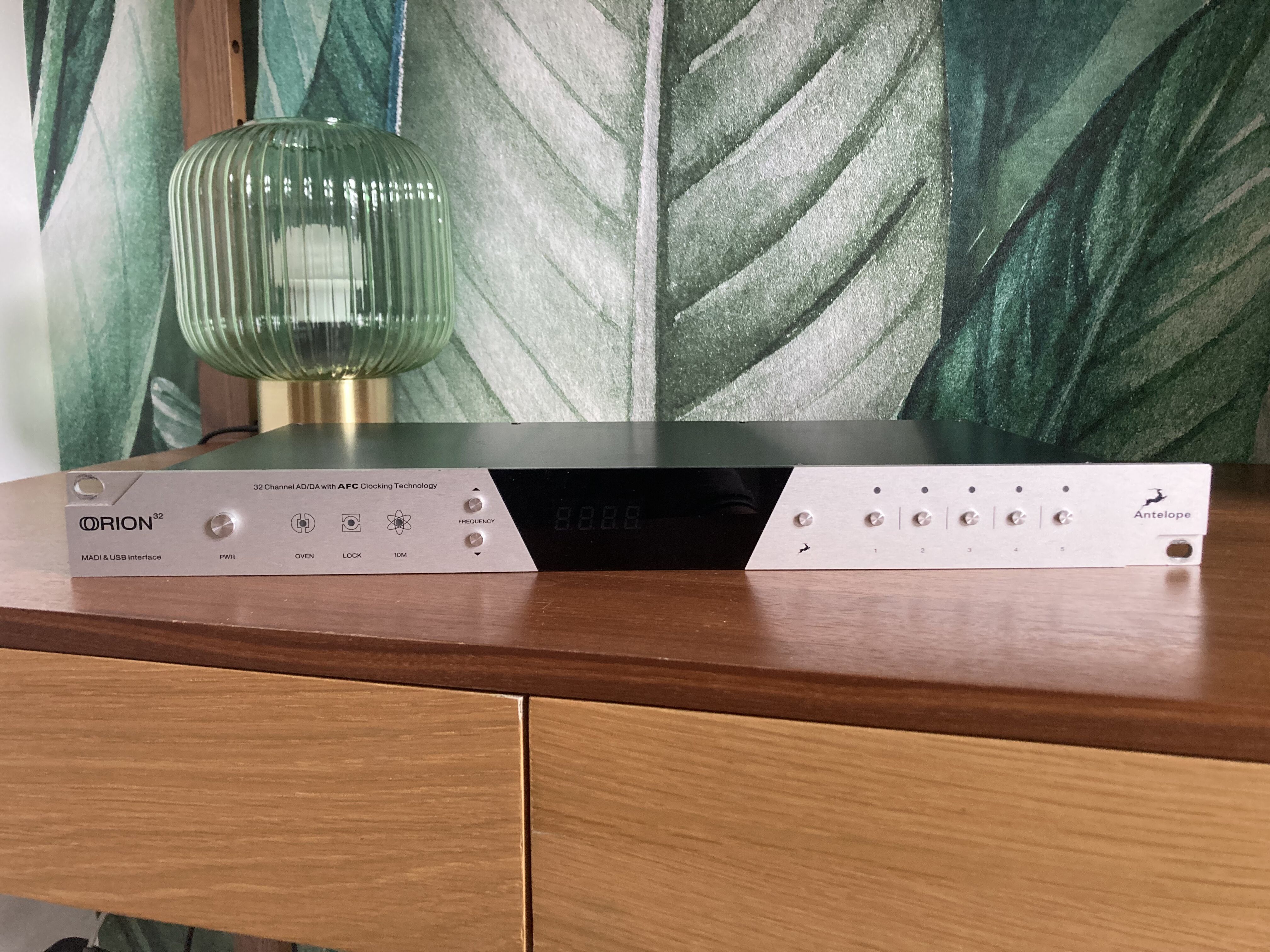 Antelope Audio Orion 32 (Gen 1) - Convertisseur 32 canaux - Complet carton d'origine
