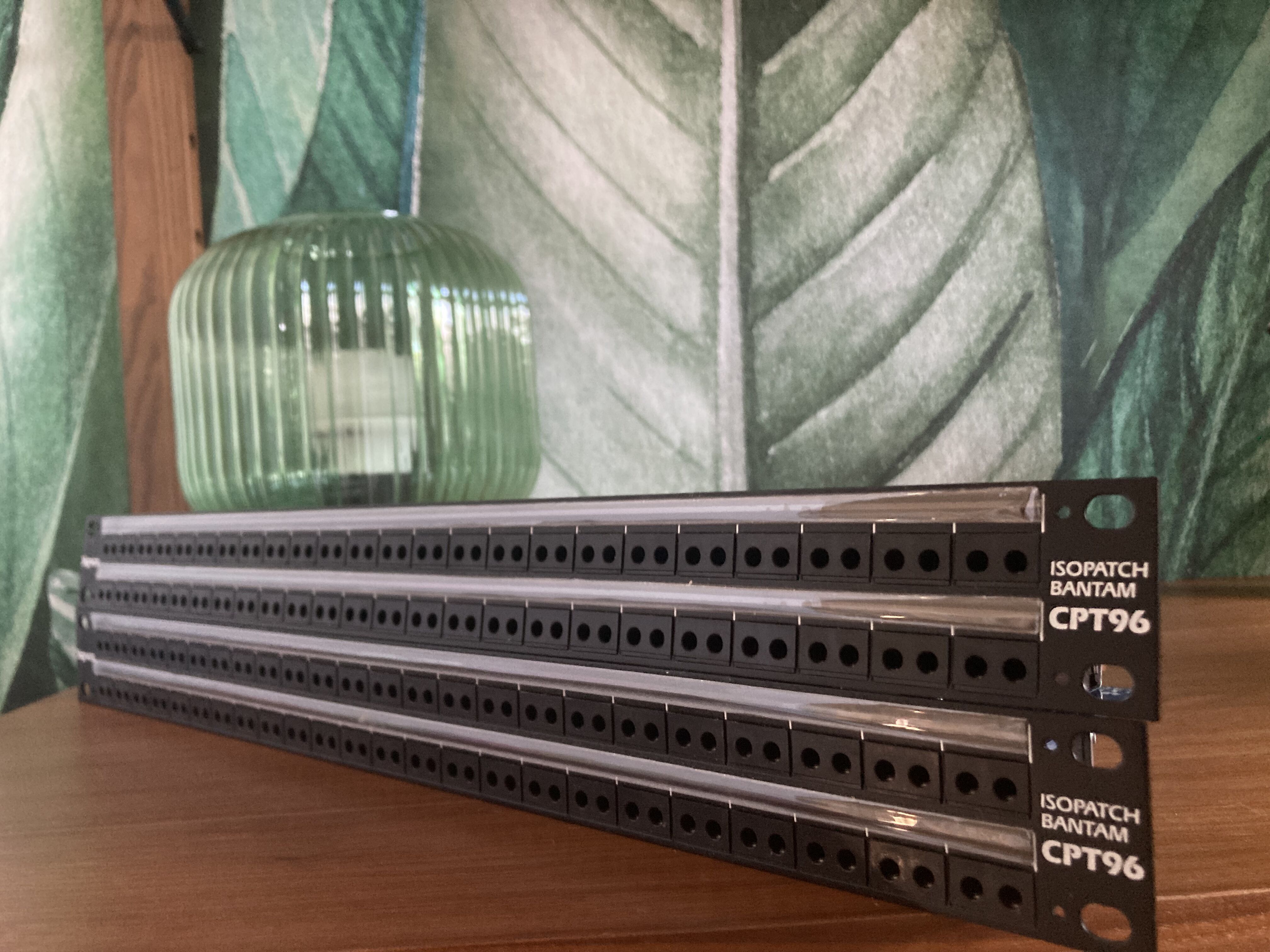 2× Signex CPT96D25 – Patchbay Bantam 96 pts Sub-D Argent – La paire