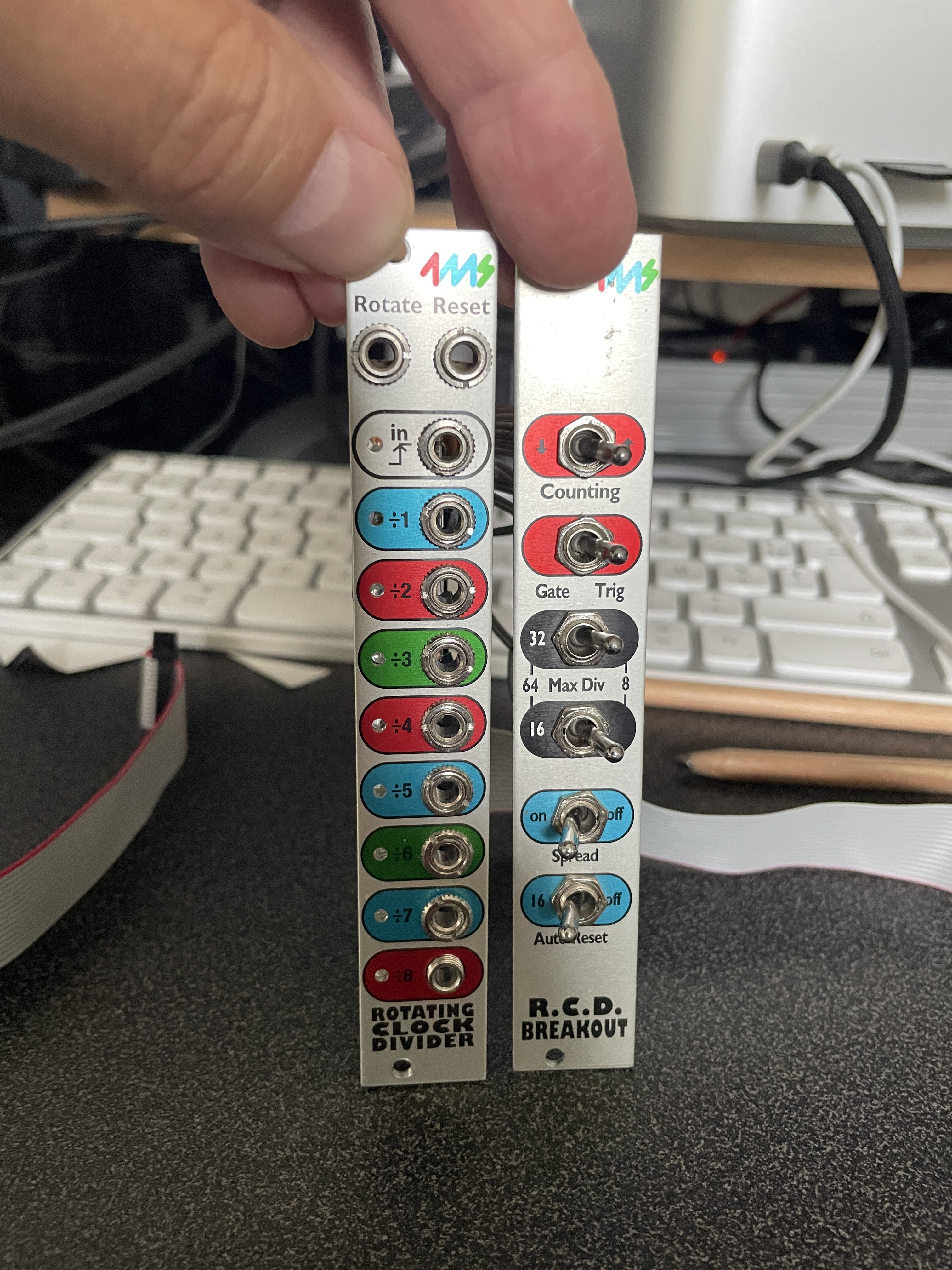 4ms Company Rotating Clock Divider + Expander Breakout