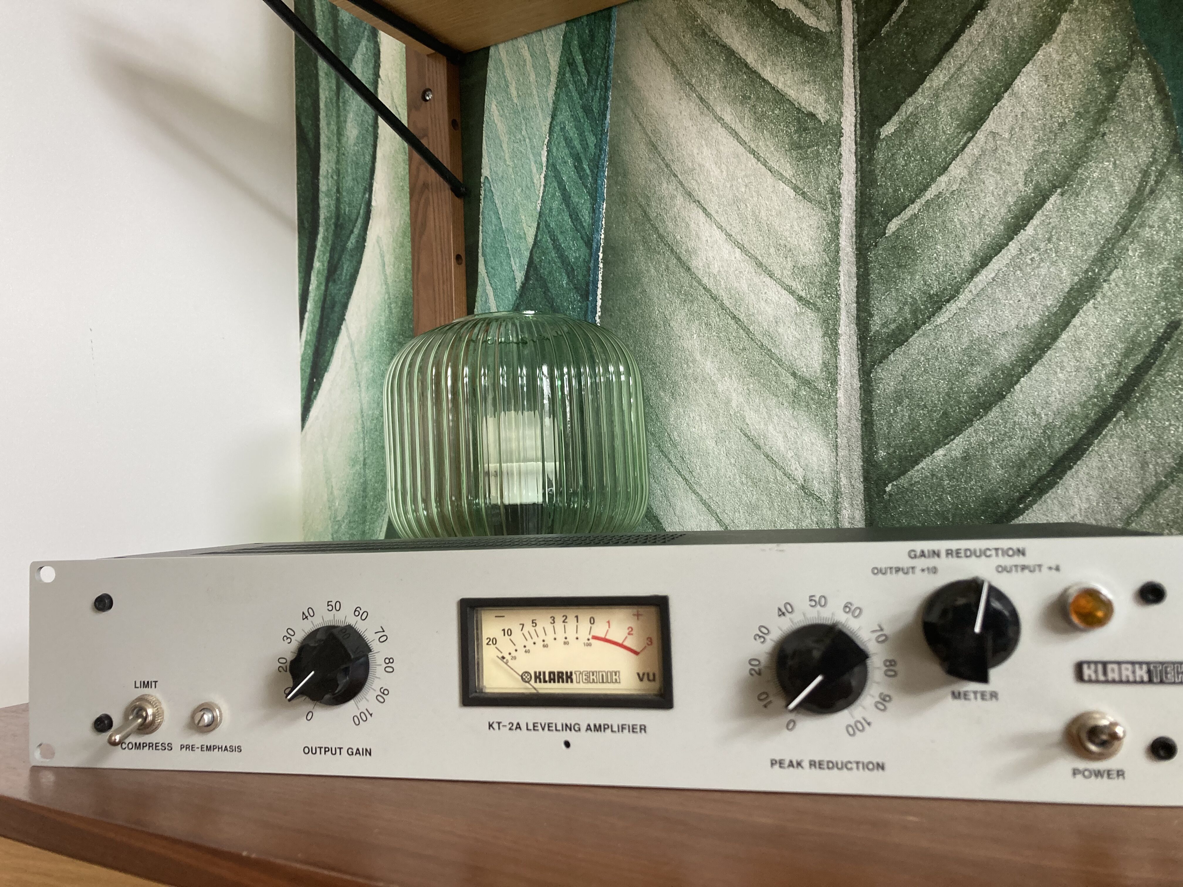 Klark Teknik 2A-KT - Compresseur à lampes type LA-2A