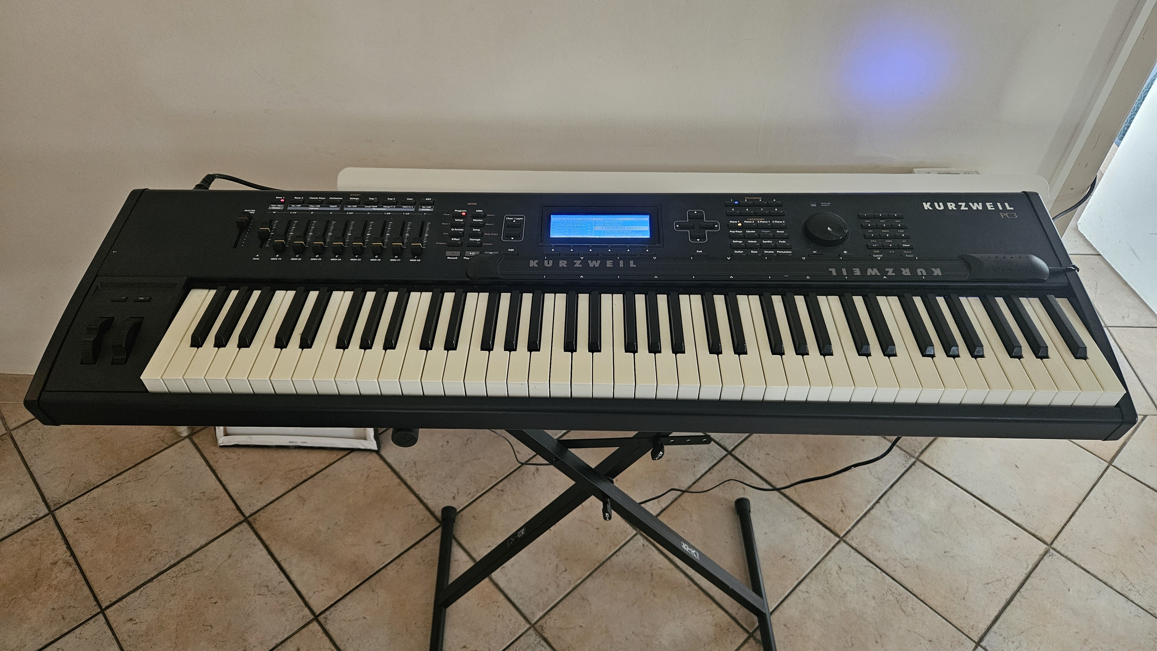 Kurzweil pc3 + Kore 64