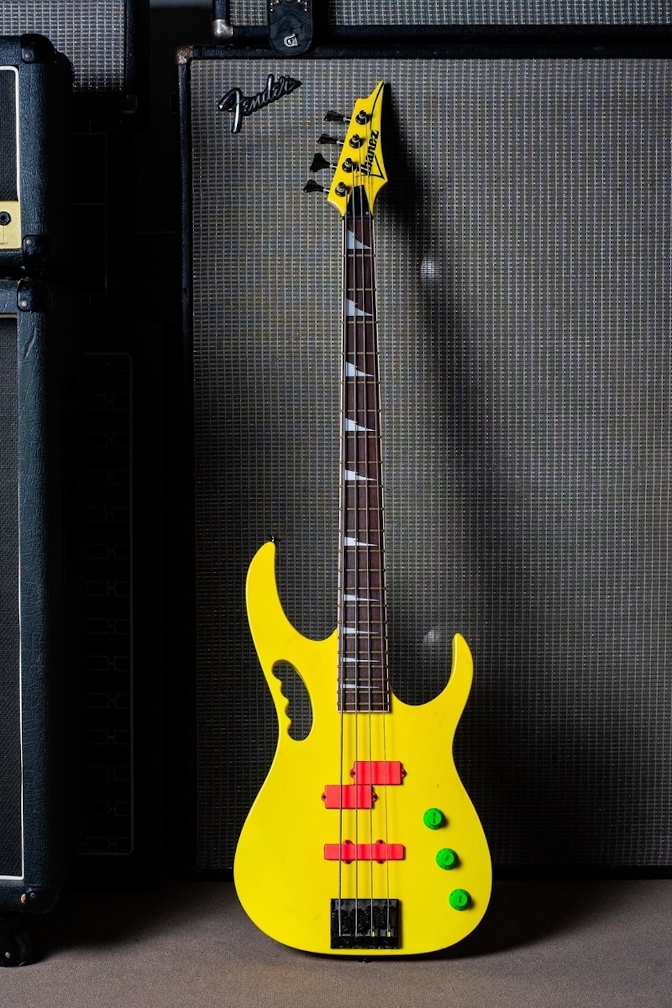 Ibanez-Jem-Bass-Dusty-Hill-02