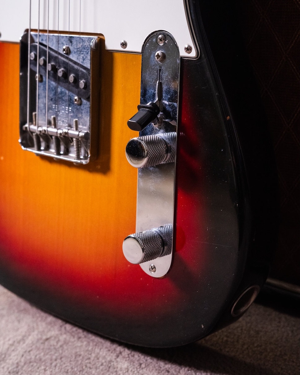 Fender-telecaster-1973-deryck-whibley-04