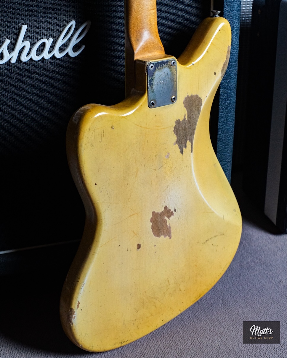 Fender-Jaguar-Blonde-GoldHardware-1965-06