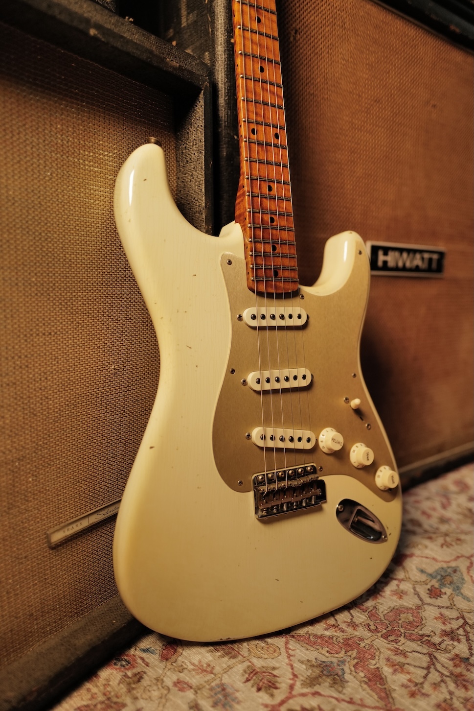 Fender-Stratocaster-Masterbuilt-Vincent-Van-Trigt-02-03