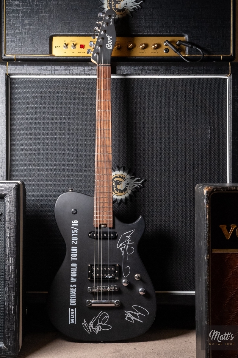 Cort MUSE Drones Tour 2015 Signée par le groupe