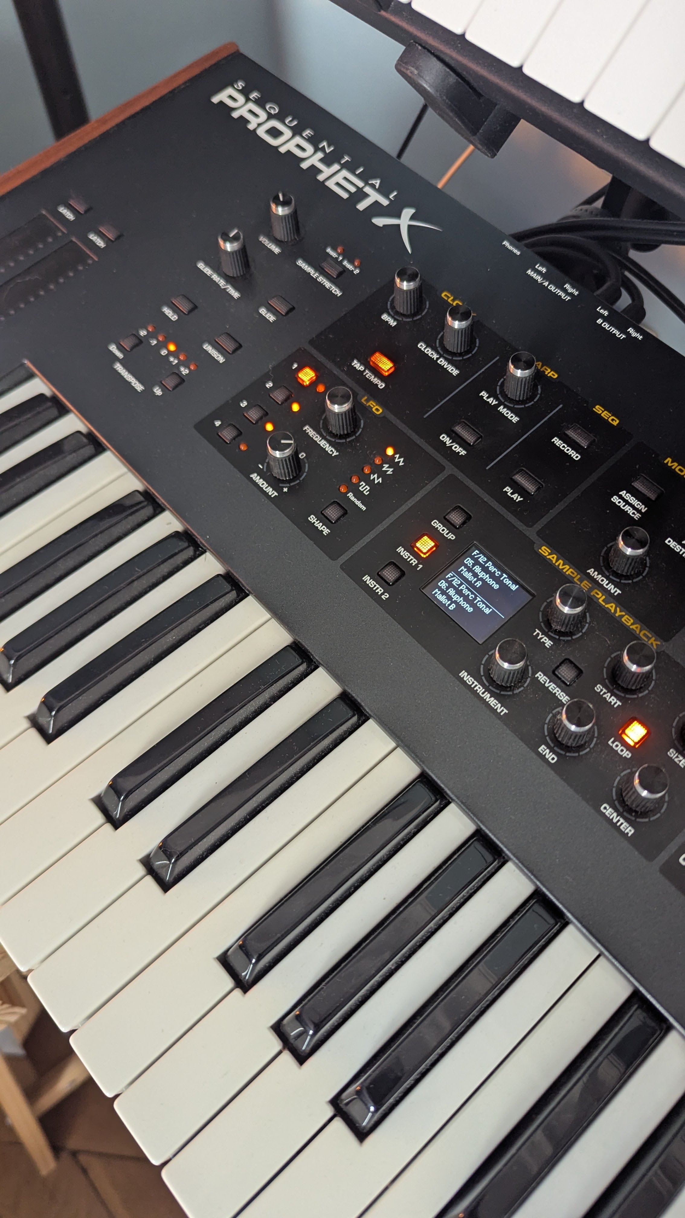 Sequential Prophet X (67640)