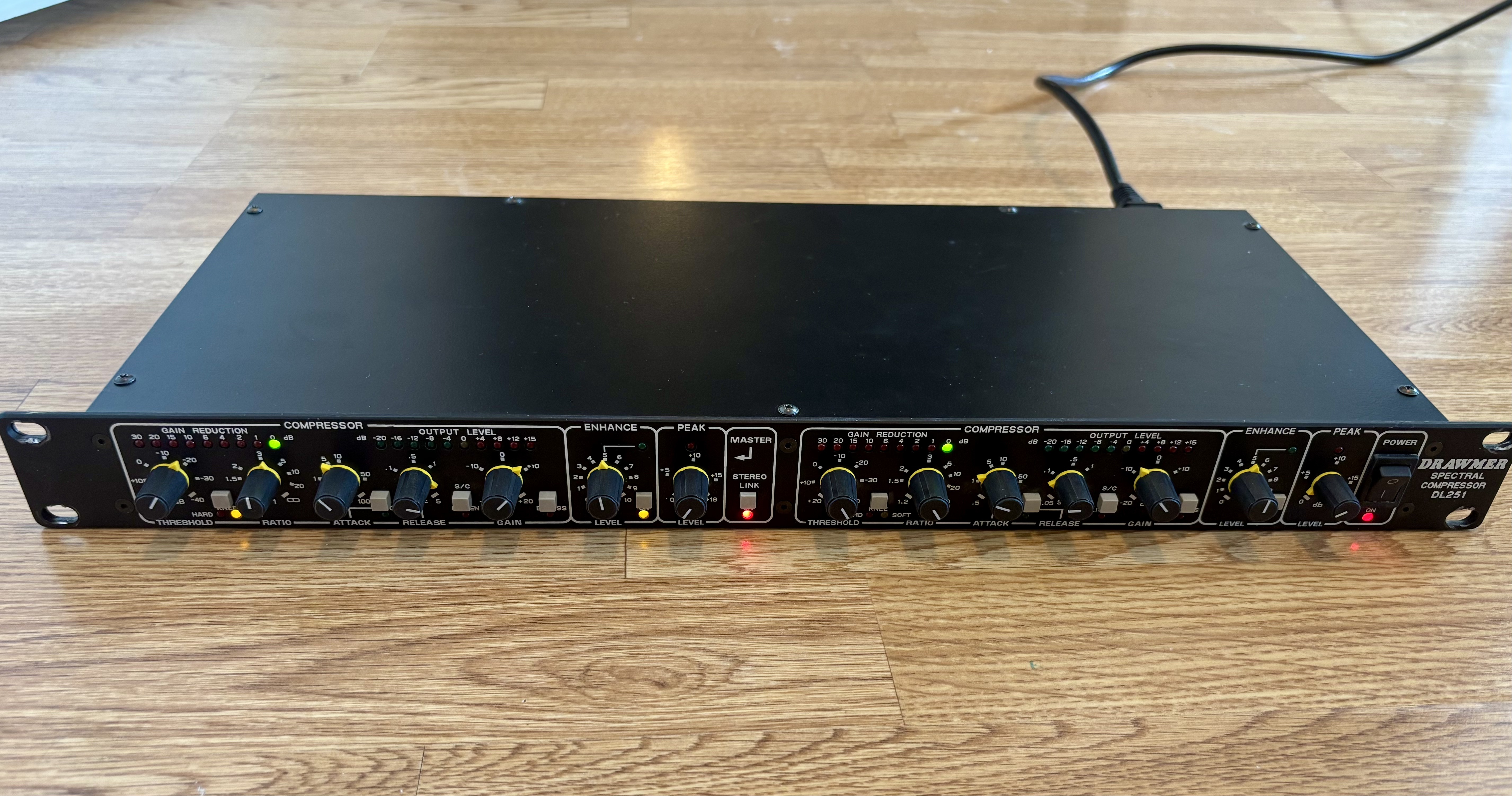Drawmer DL251 - Compresseur stéréo