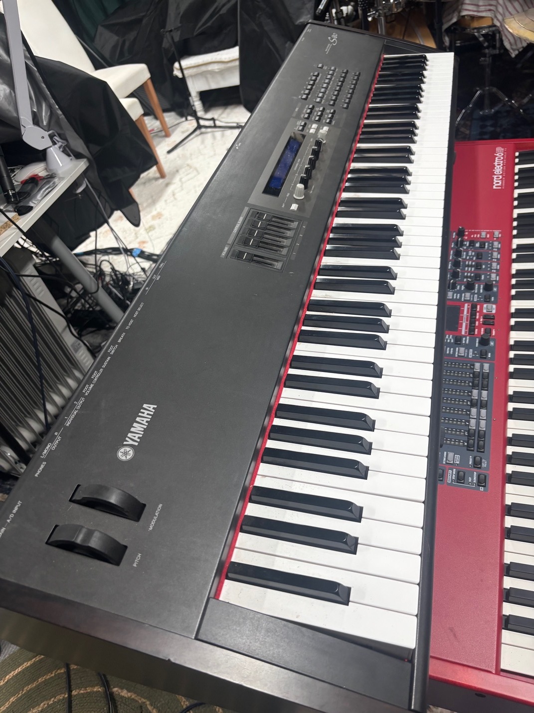 Yamaha S80 (37757)