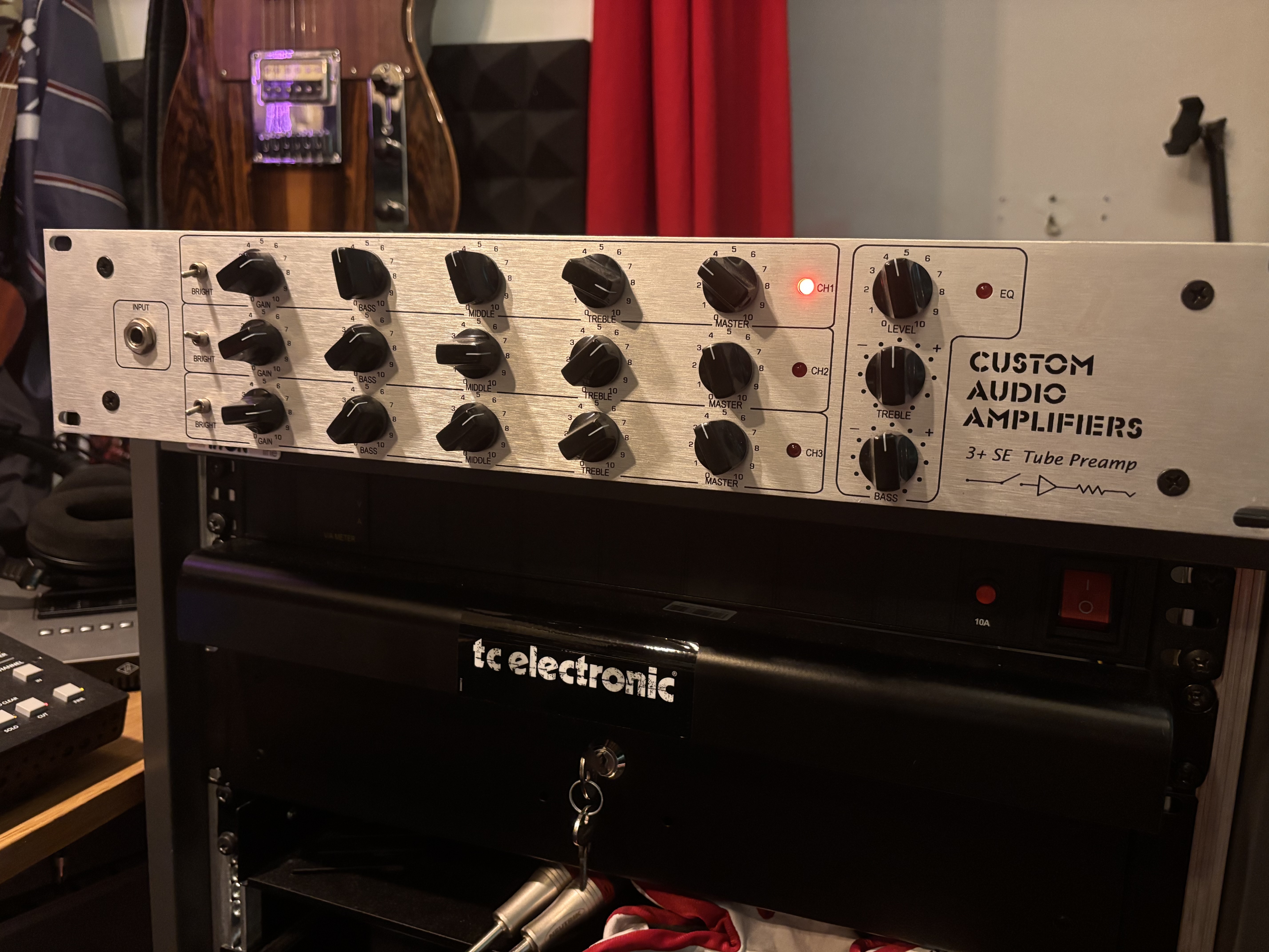Custom audio amplifier