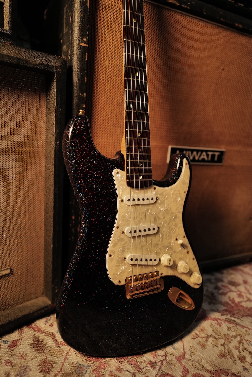Fender-Stratocaster-Masterbuilt-John-English-Made-for-Steven-Seagal-Sparkle-04