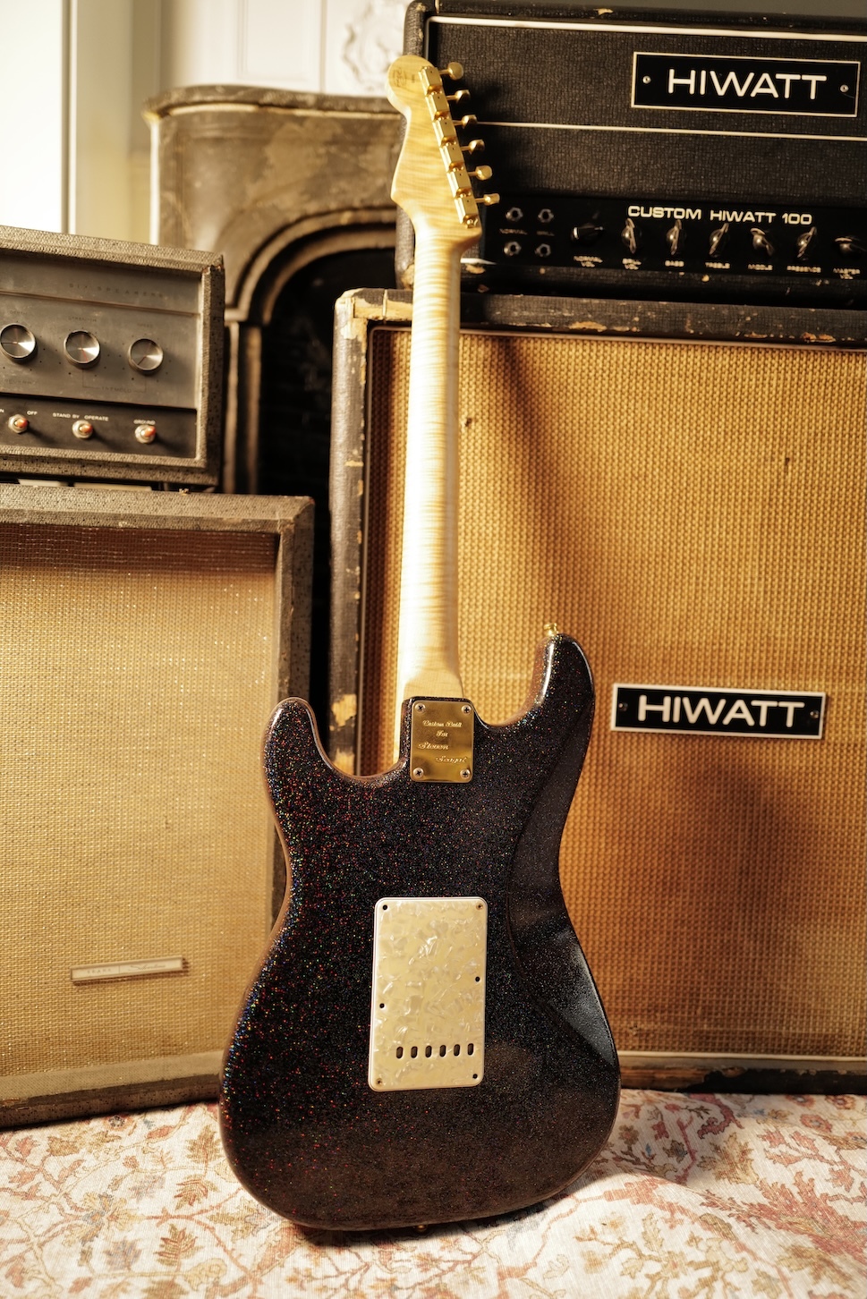 Fender-Stratocaster-Masterbuilt-John-English-Made-for-Steven-Seagal-Sparkle-05