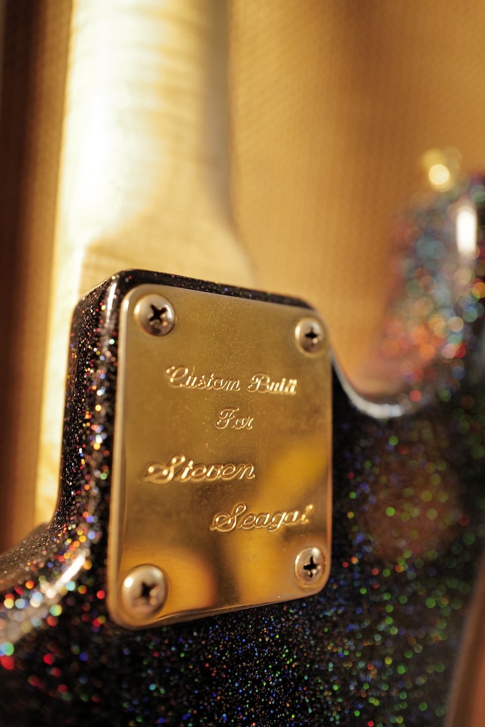 Fender-Stratocaster-Masterbuilt-John-English-Made-for-Steven-Seagal-Sparkle-06