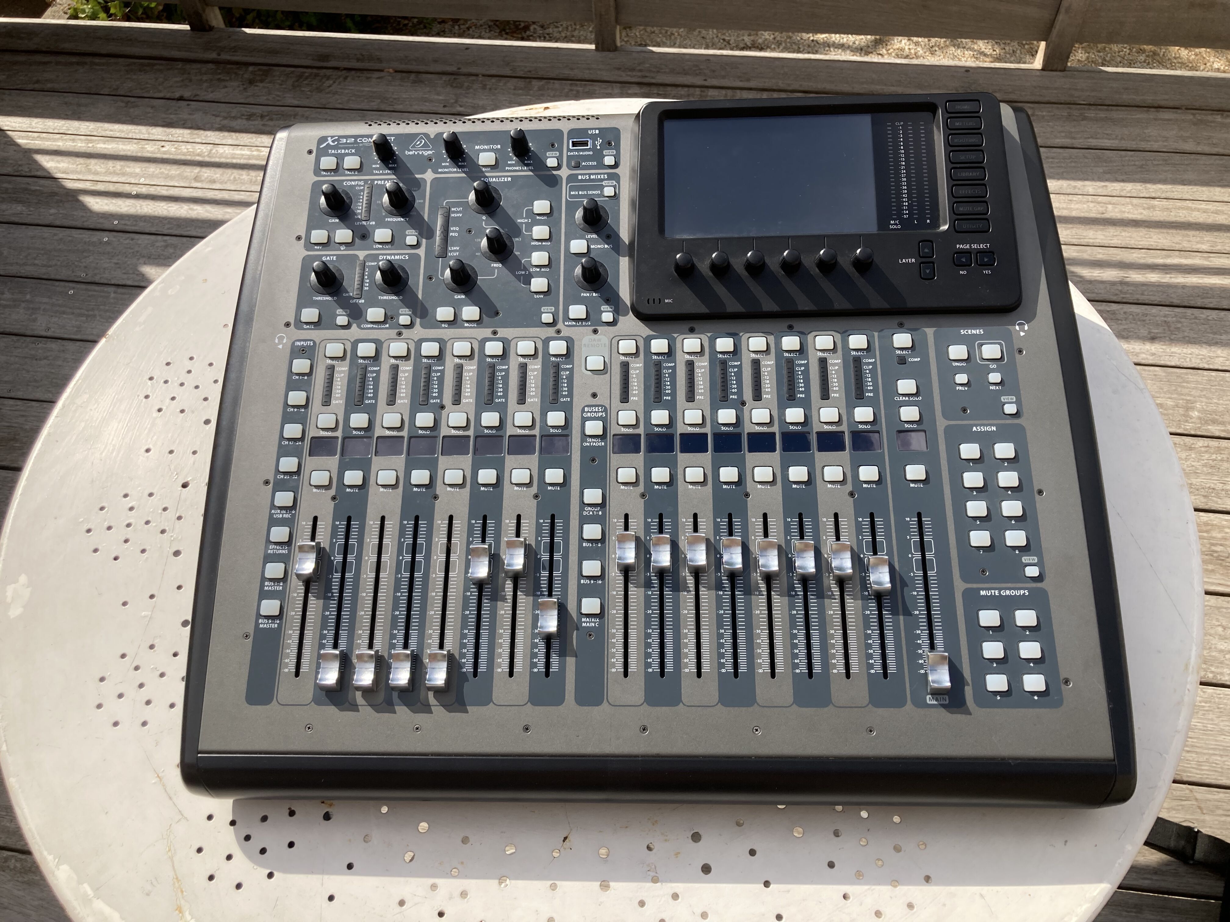 Behringer X32 Compact (17583)