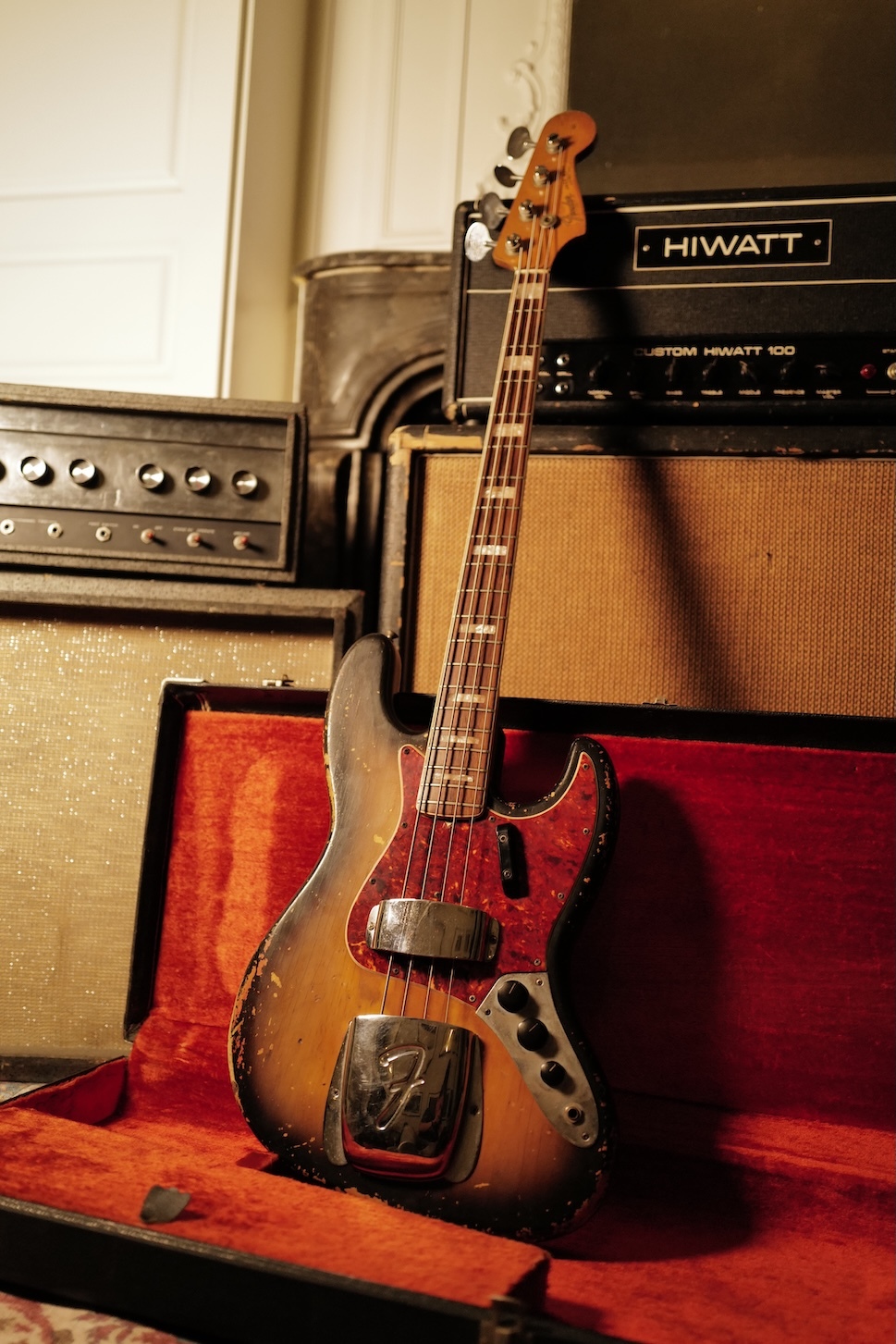 Fender-Jazz-Bass-1968-02