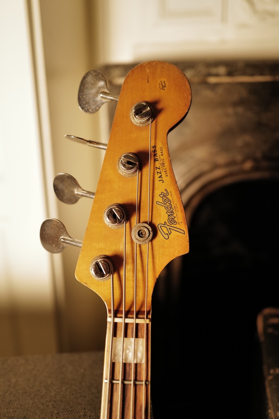 Fender-Jazz-Bass-1968-06