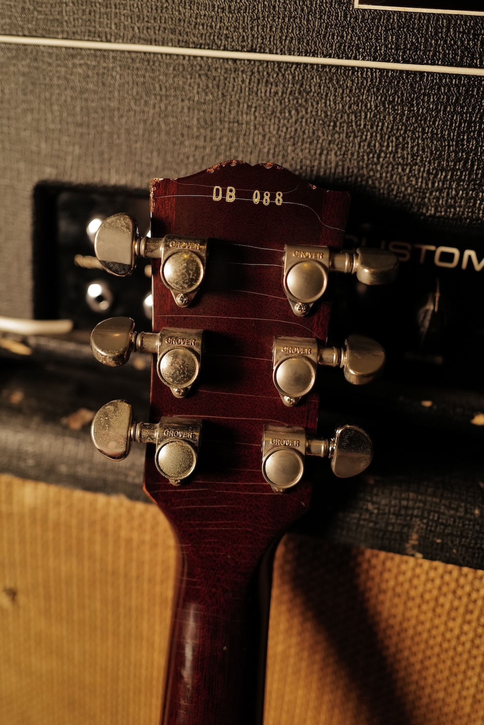 Gibson-Les-Paul-Custom-Shop-Dickey-Betts-Goldie-06