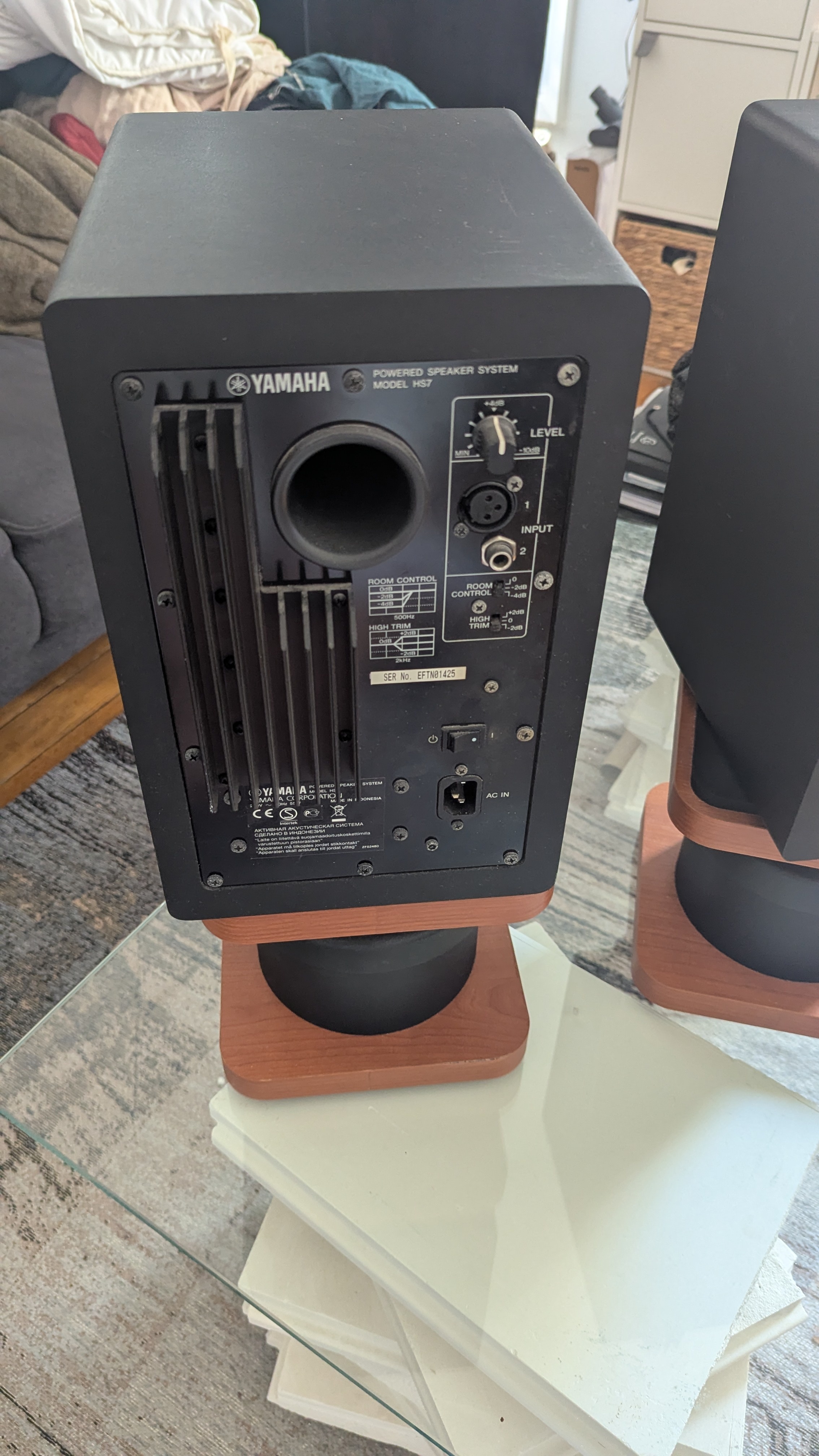 A vendre : Yamaha HS7