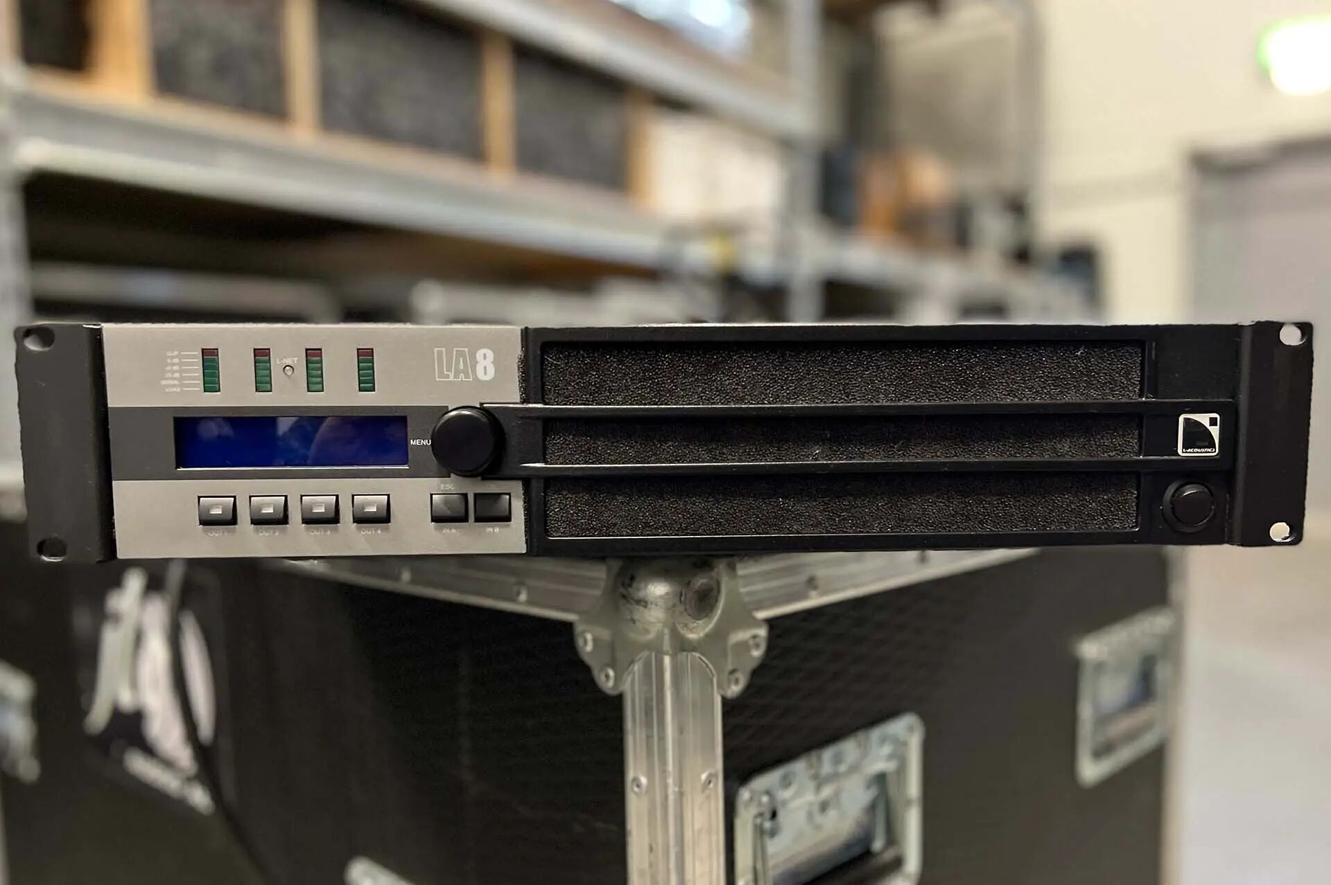 LA8 l-acoustics model R3 carte AES 