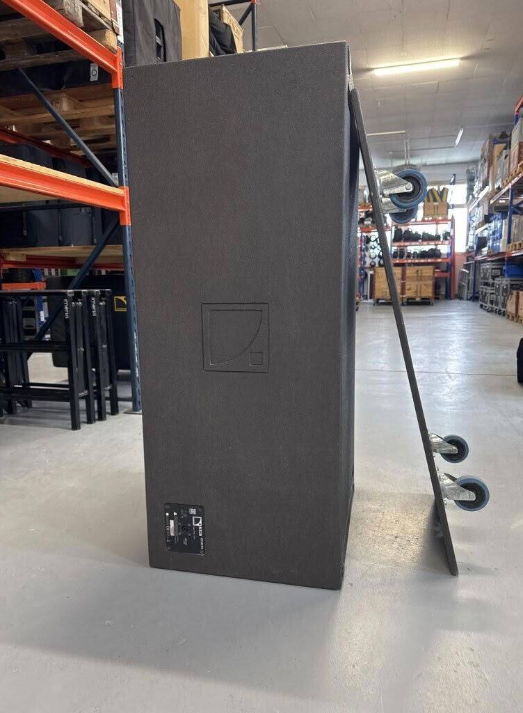 Caisson de basses haute puissance double 18 pouces L-Acoustics KS28, excellent état. 