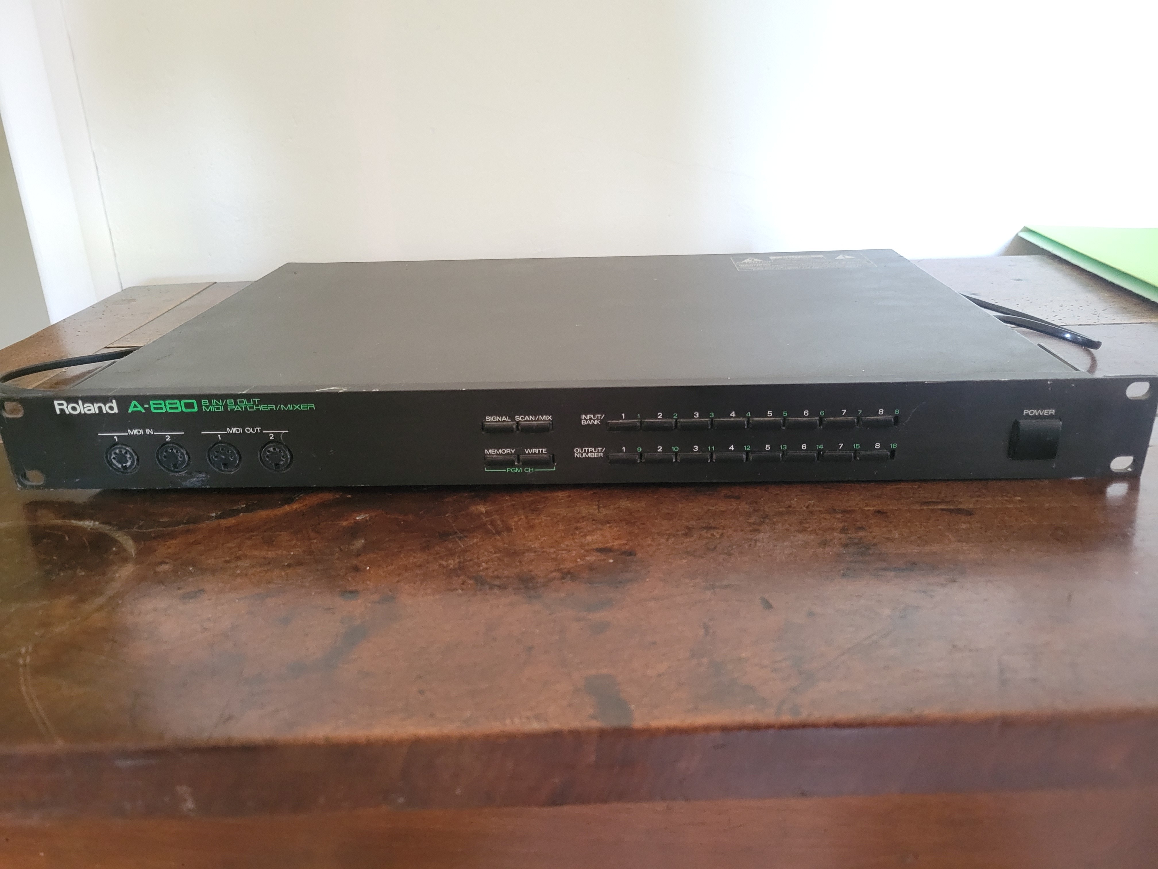 ROLAND A-880 patch/mixer MIDI