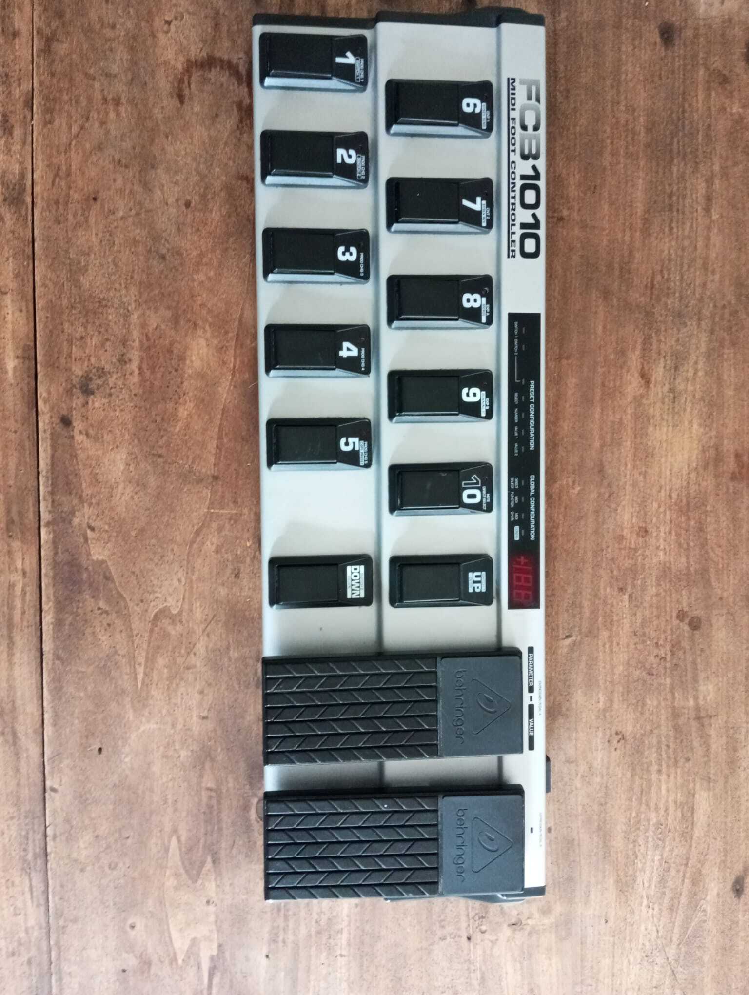 Vends pédalier midi FCB 1010 avec housse et accessoires