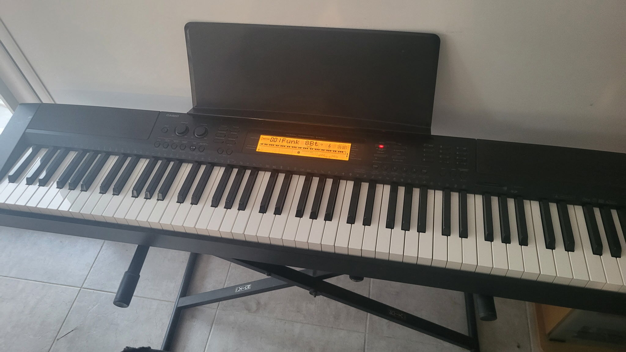 Vends Casio CDP-200R