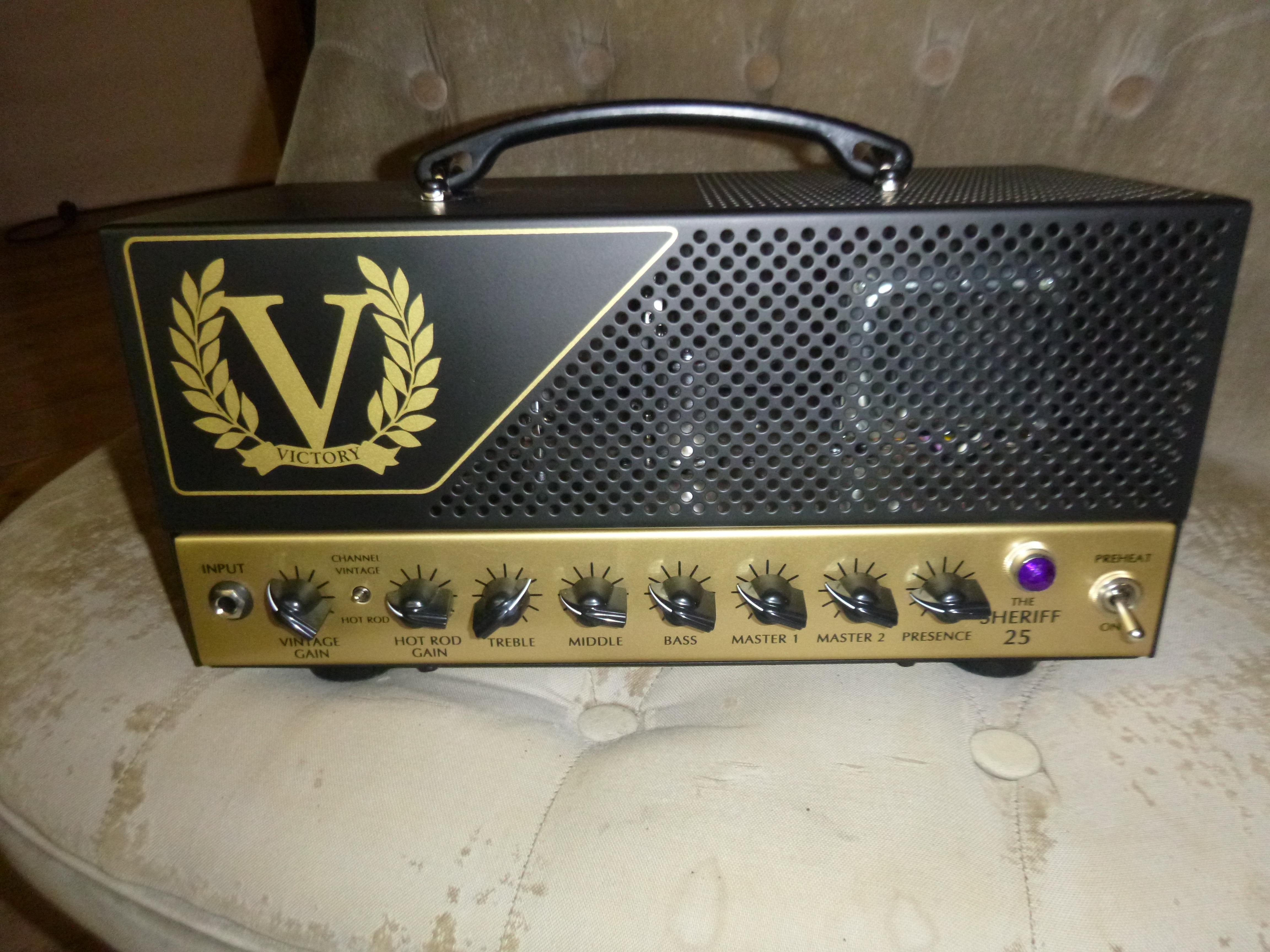 Vends Victory Sheriff 25