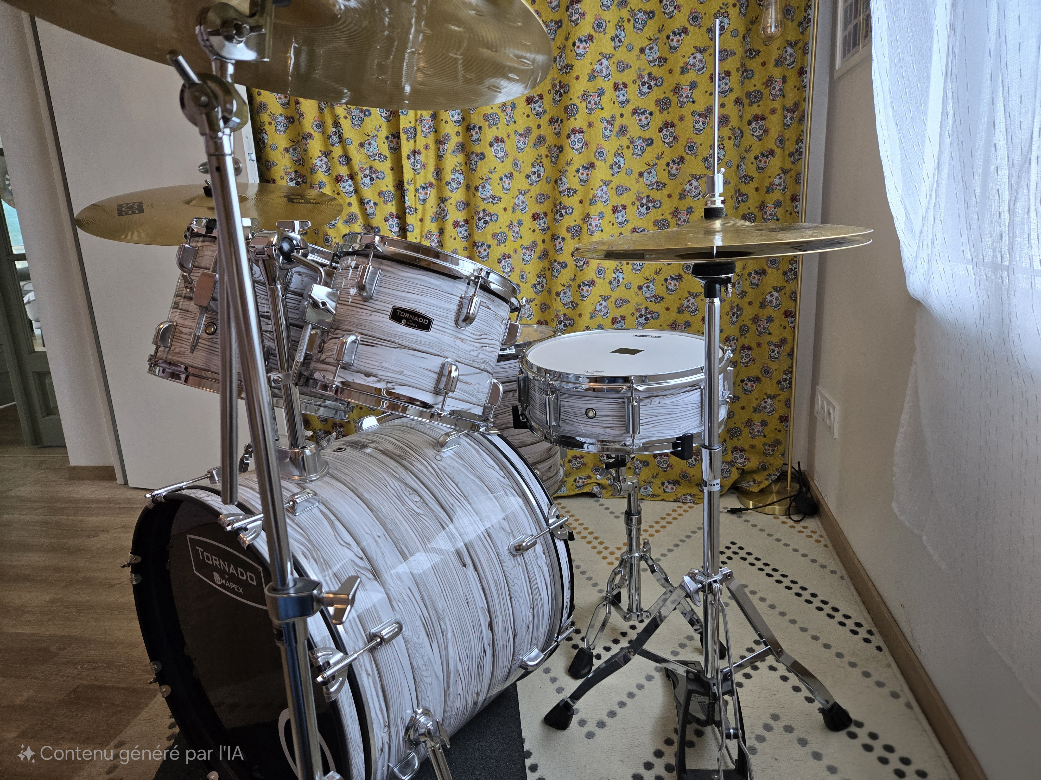 Batterie Mapex Tornado complète 5 fûts + hardware – TBE
