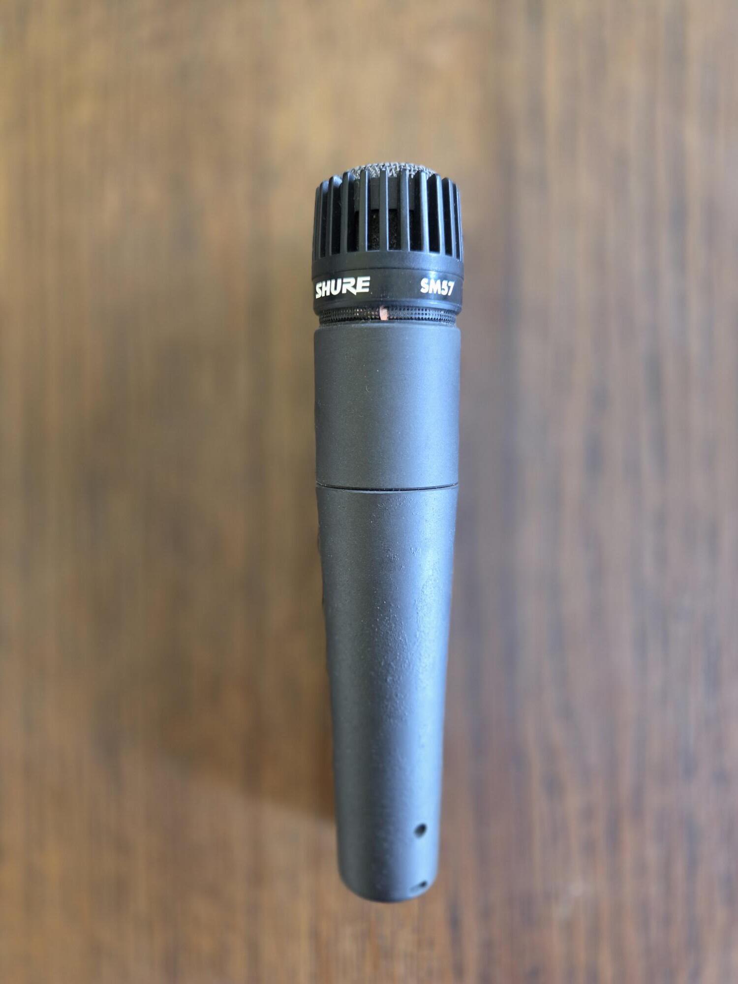 Vends SM57 en très bon état