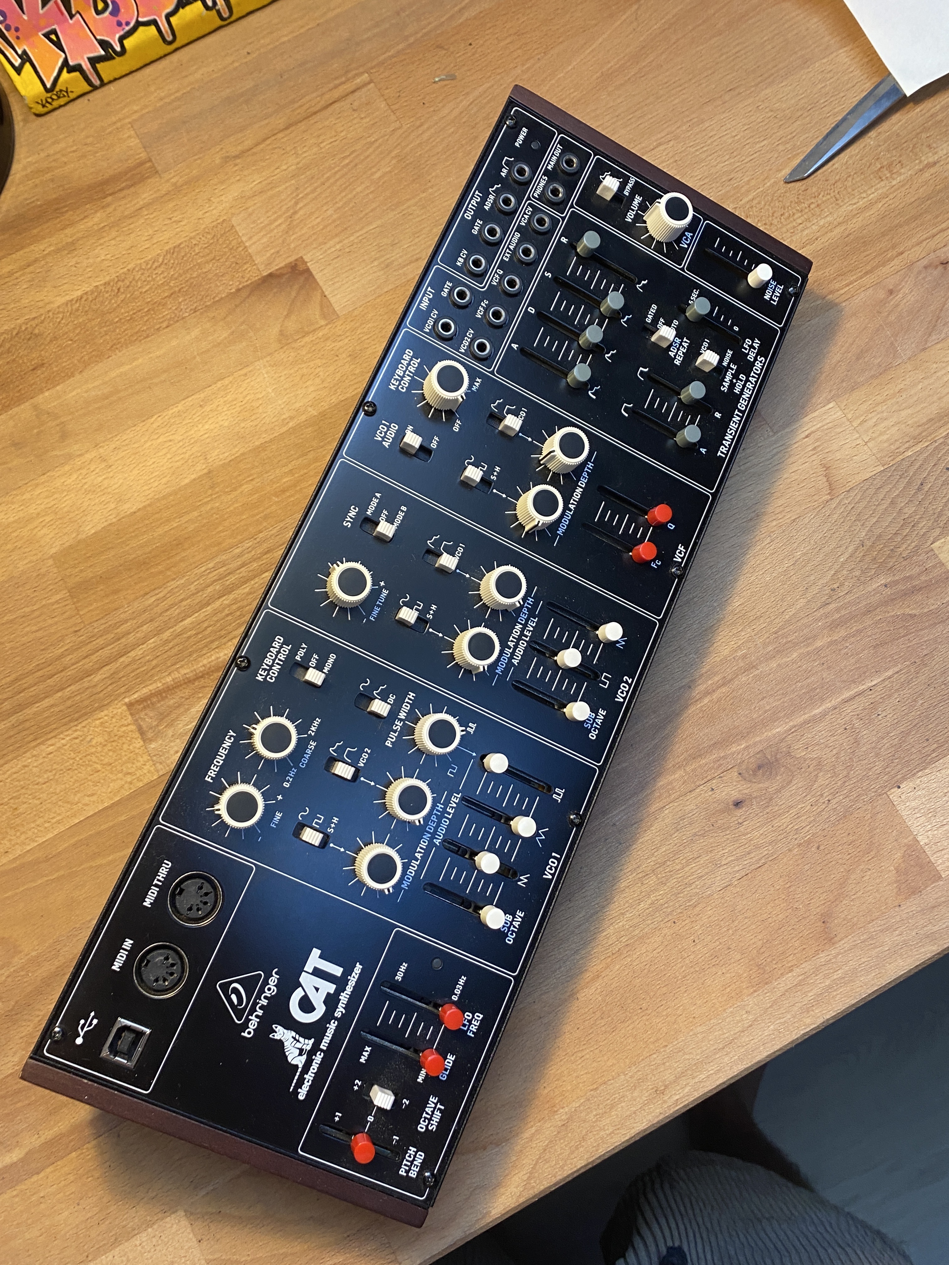 Behringer Cat