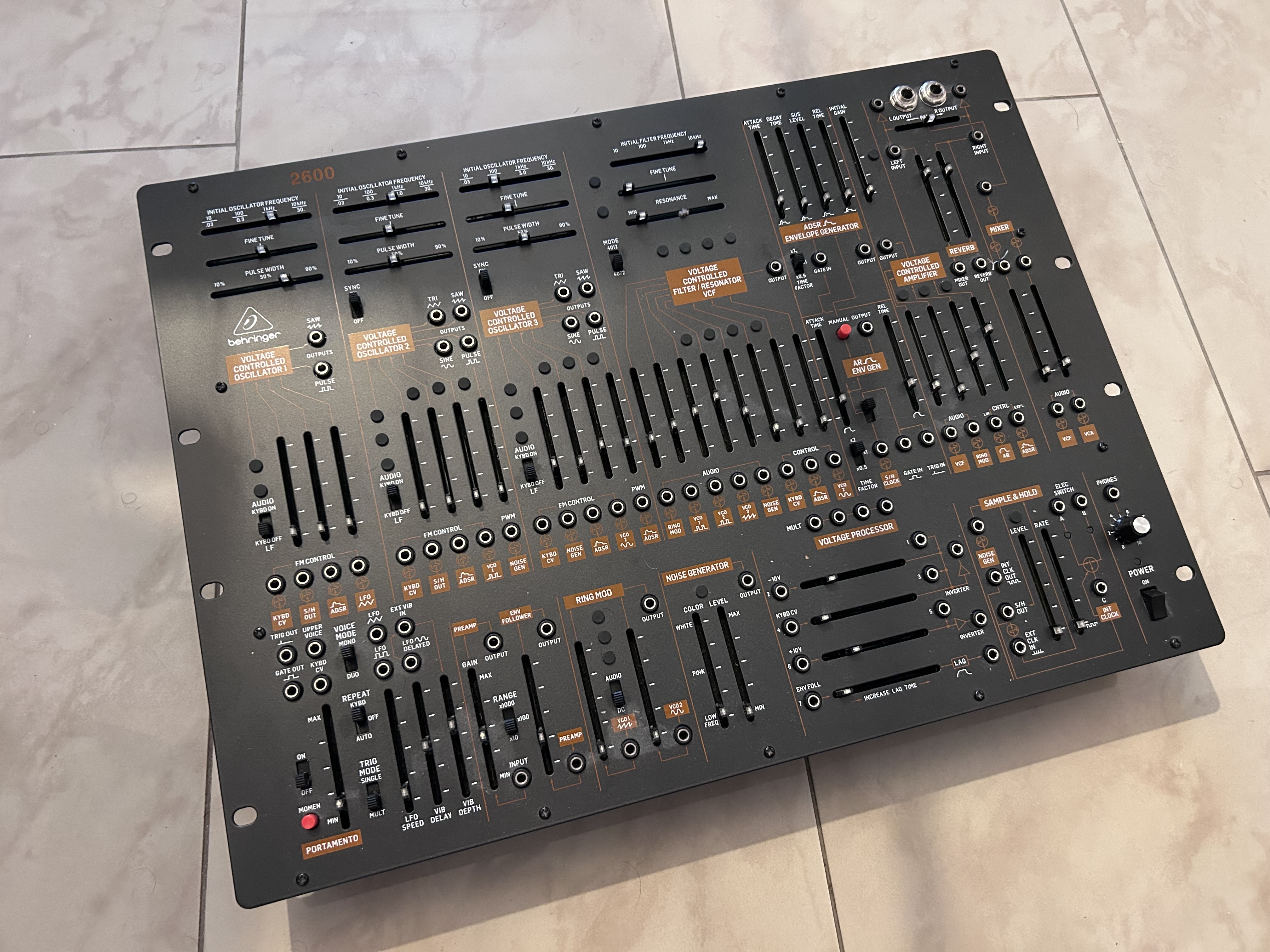 Vends Behringer 2600 Semi-Modular Analog Synth (2022) - Black