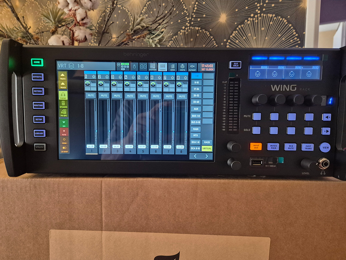 Vends Behringer Wing rack (comme neuf)