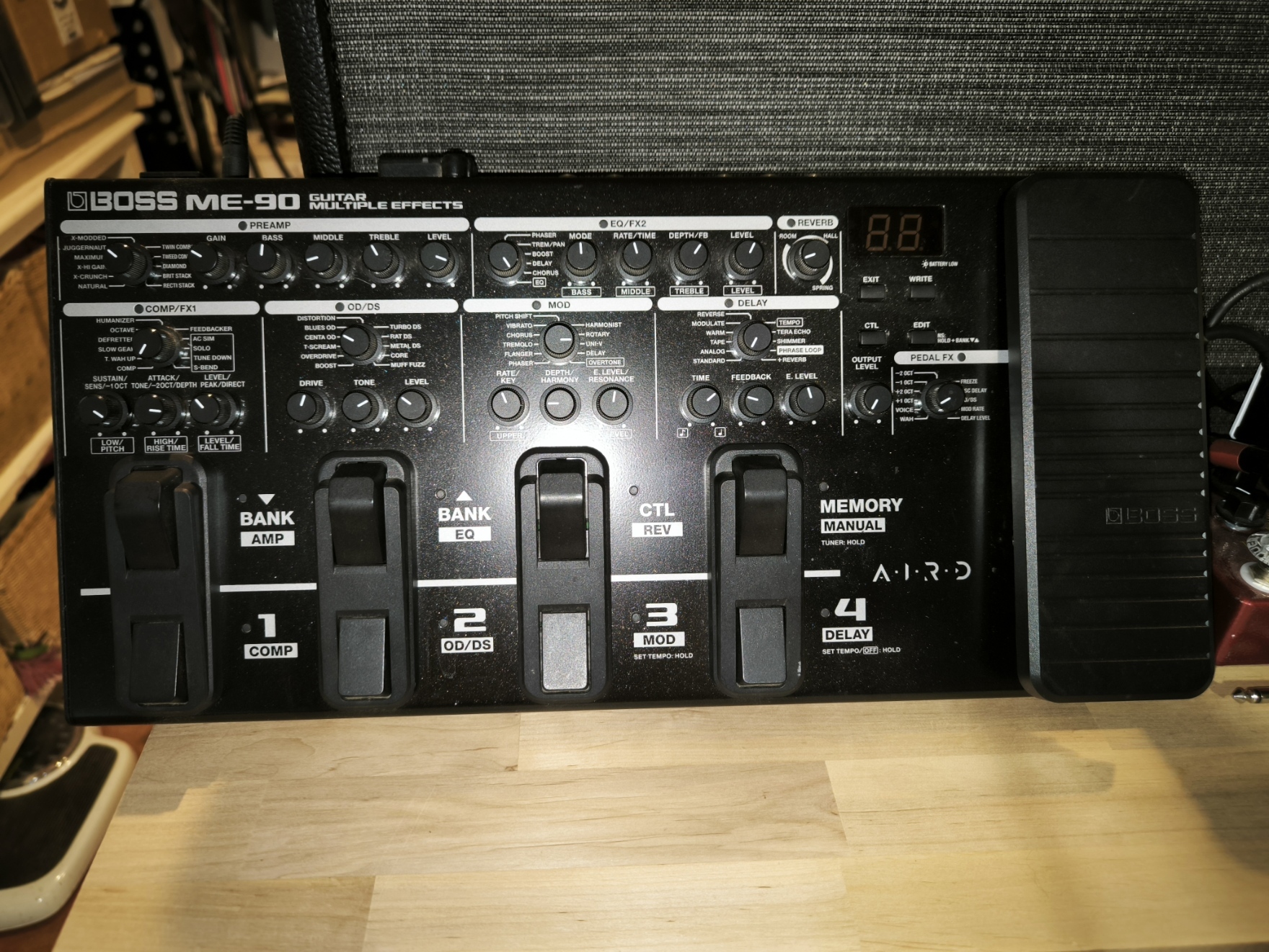BOSS ME-90