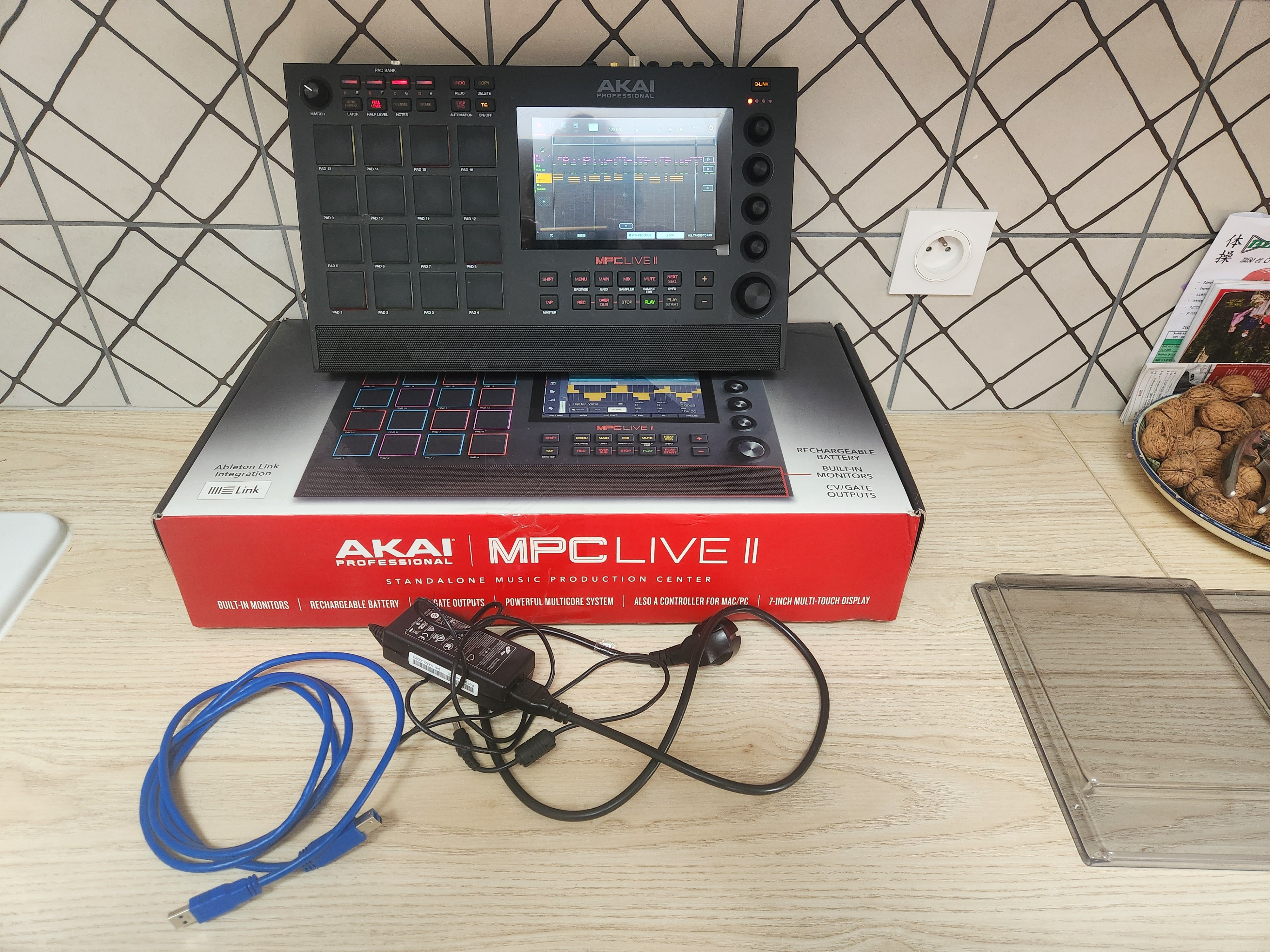 Akai Professional MPC Live II (37593)