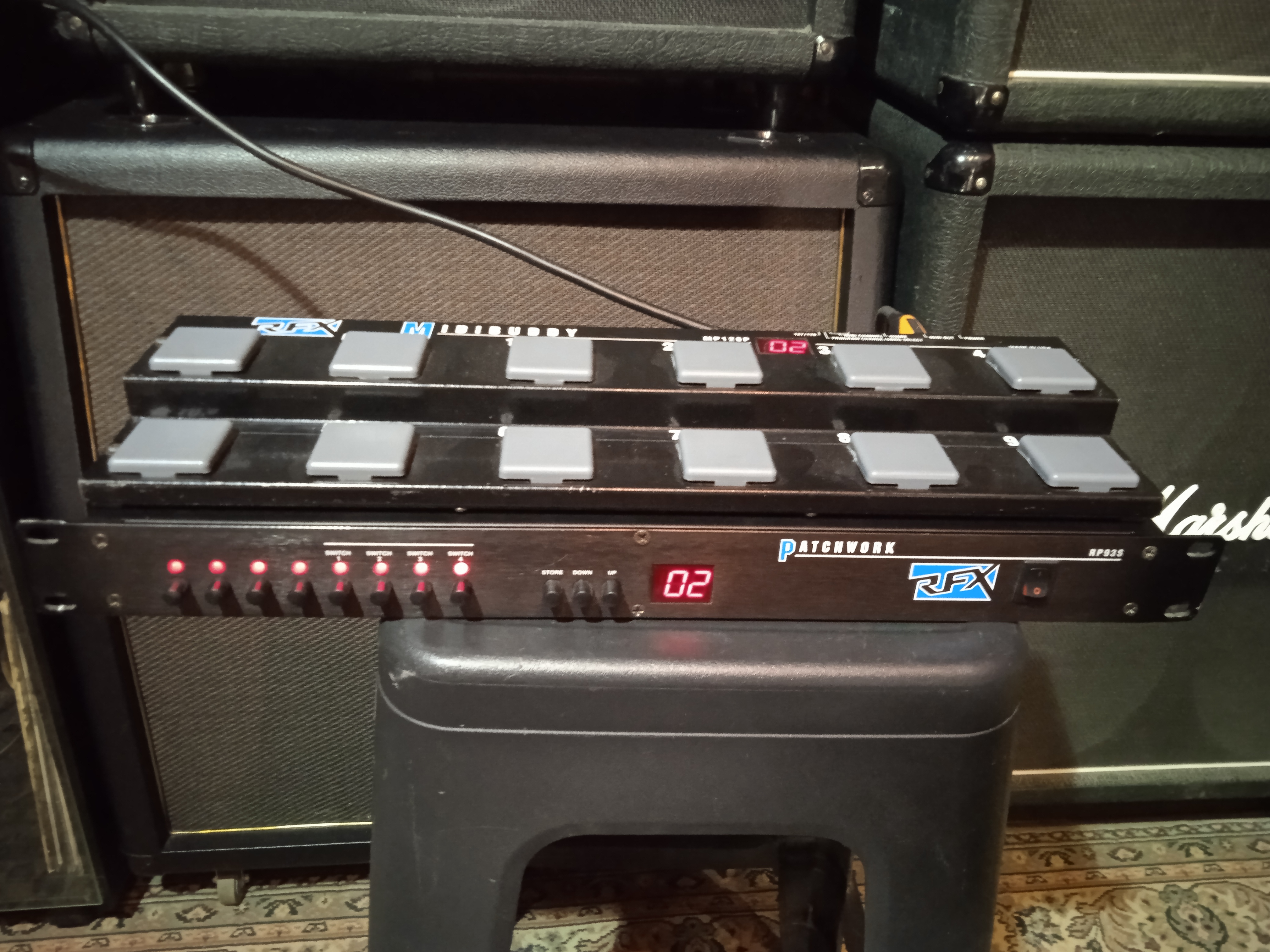 Vends rfx patchwork rp93s avec mp 128 midi buddy