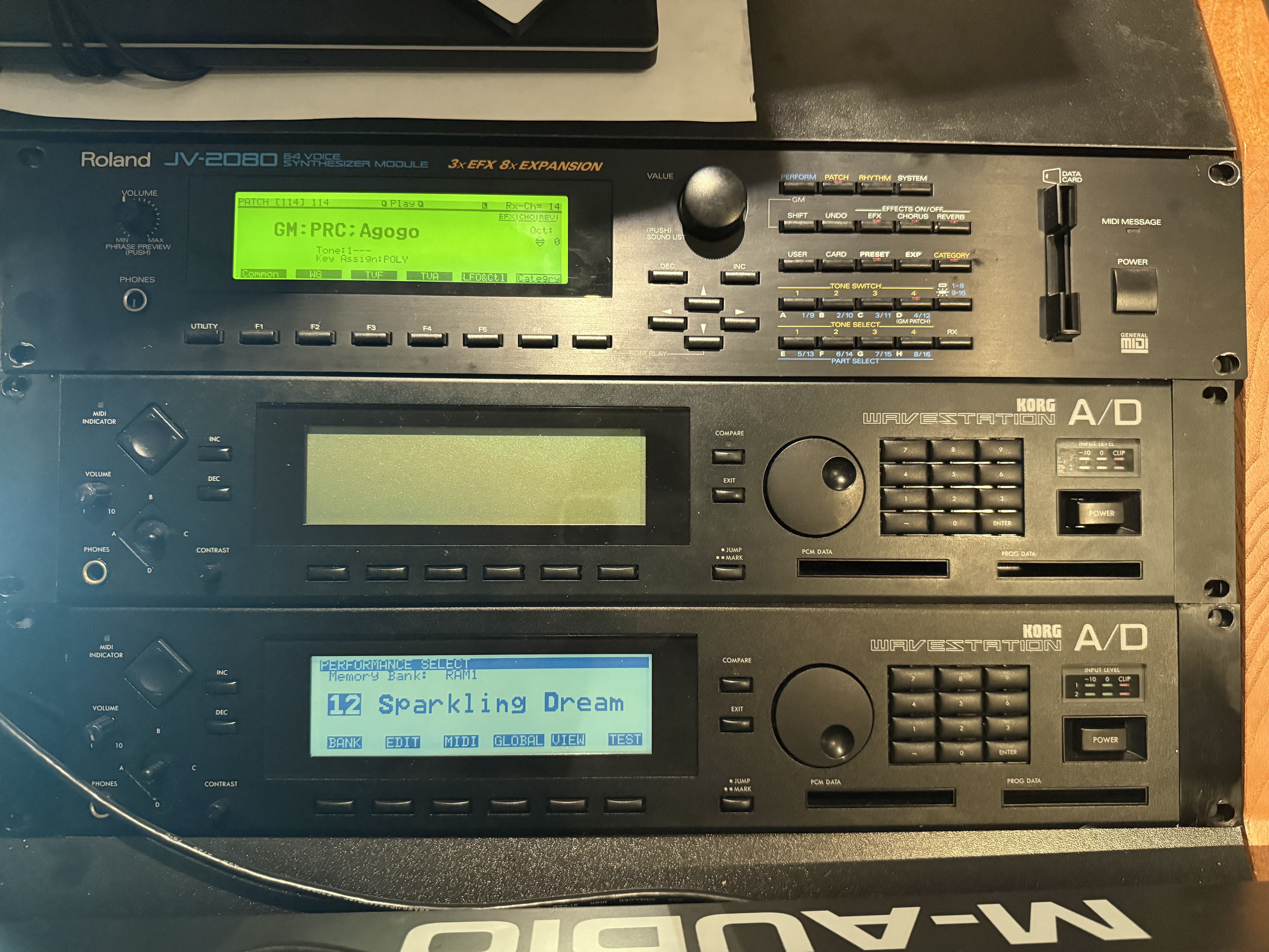 Vends Korg Wavestation A/D en excellent état