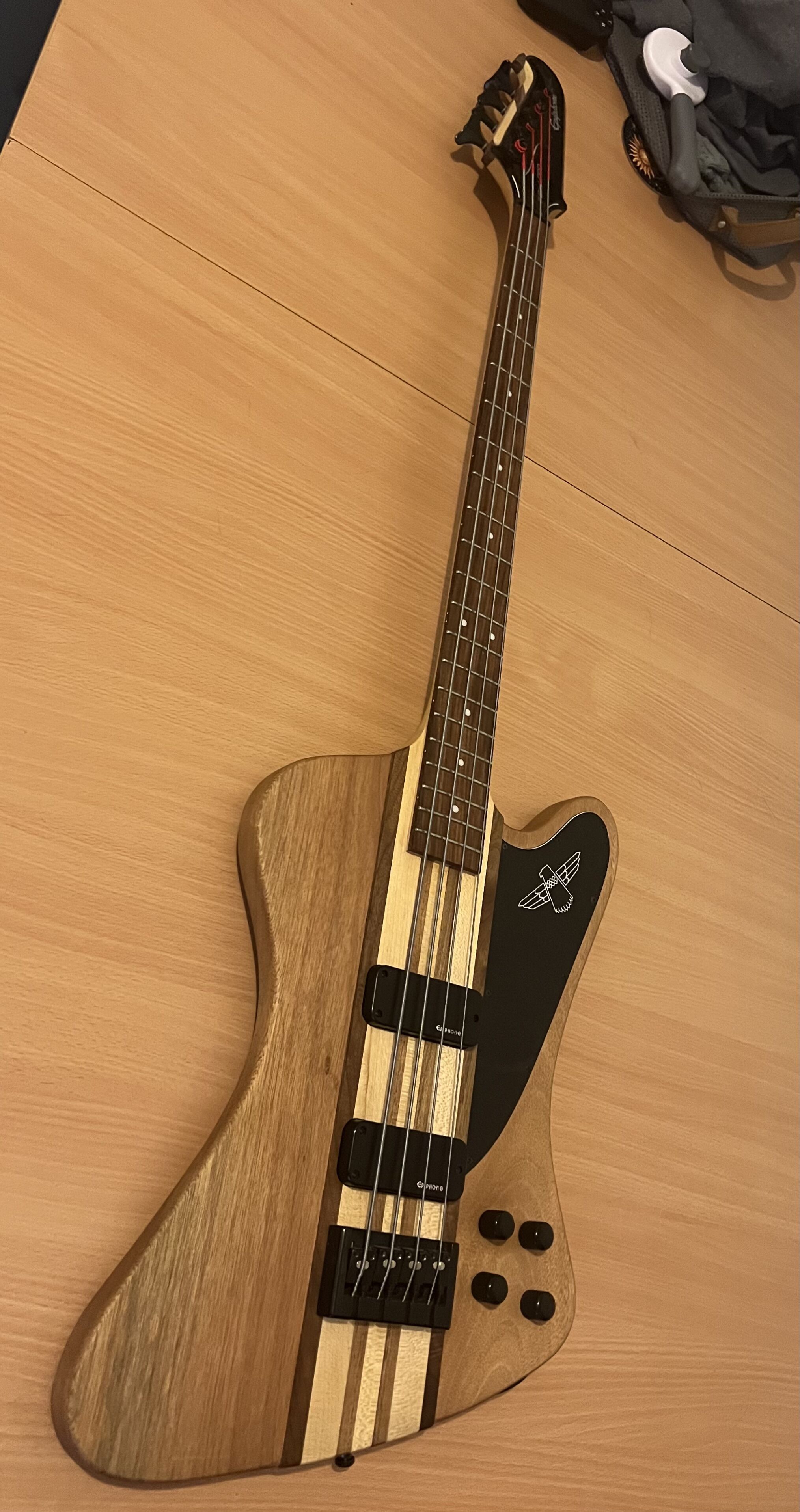 Basse Epiphone T-Bird Pro Natural oil bradée !