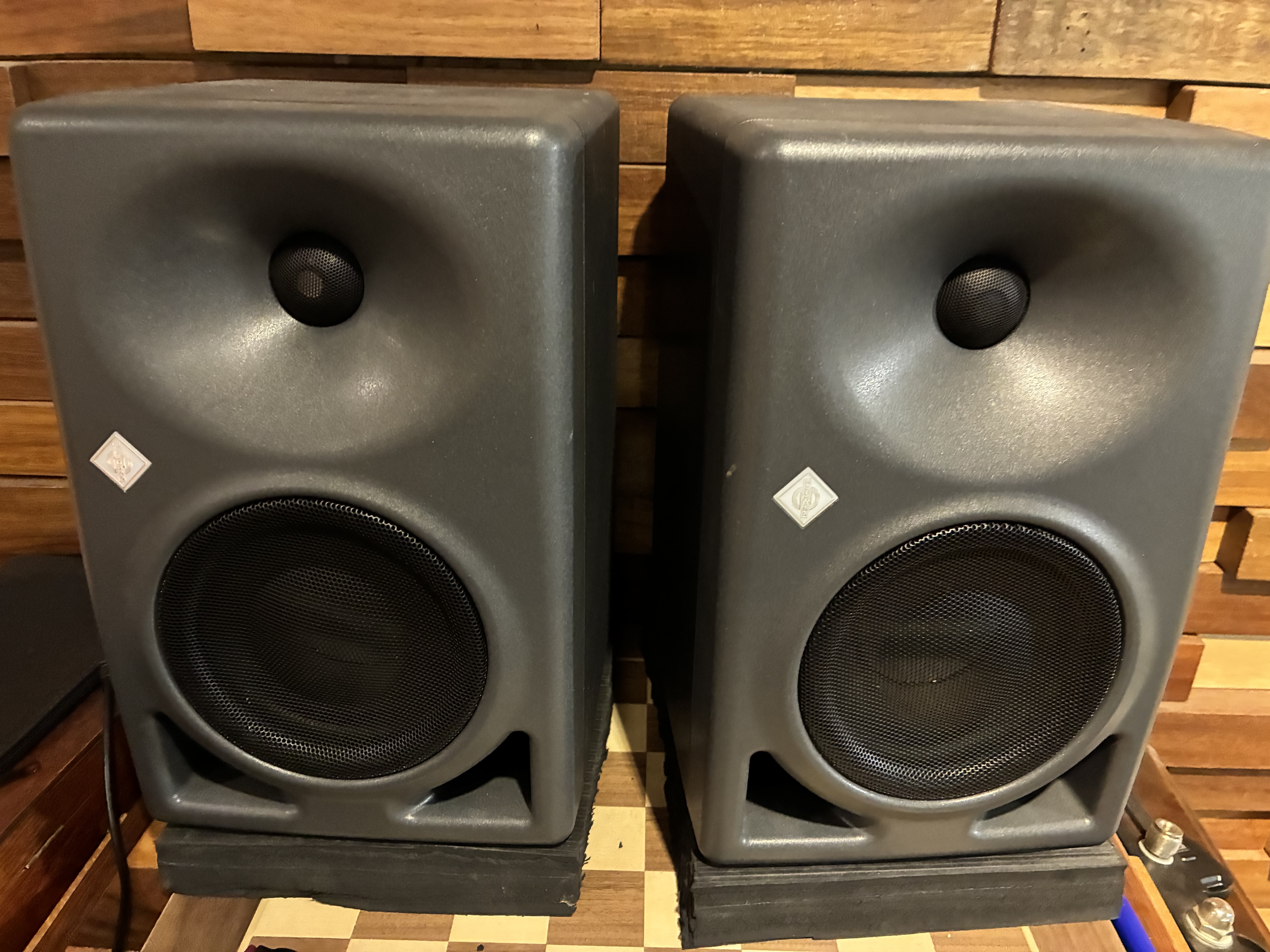Vends ensemble Neumann LH-120 II avec micro MA-1 pour réglage acoustique pièce