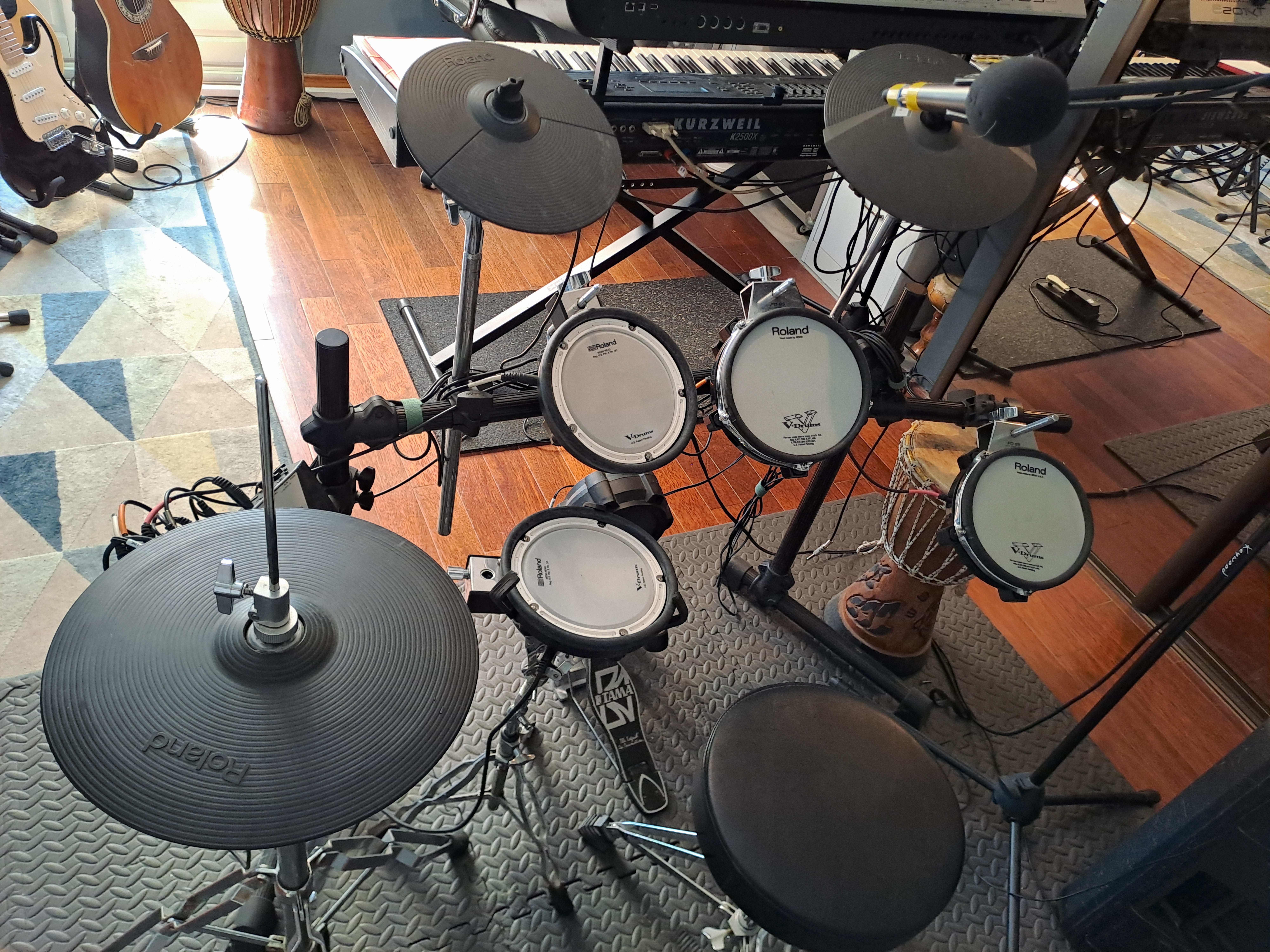 Vends batterie électronique ROLAND V-Drums 6v